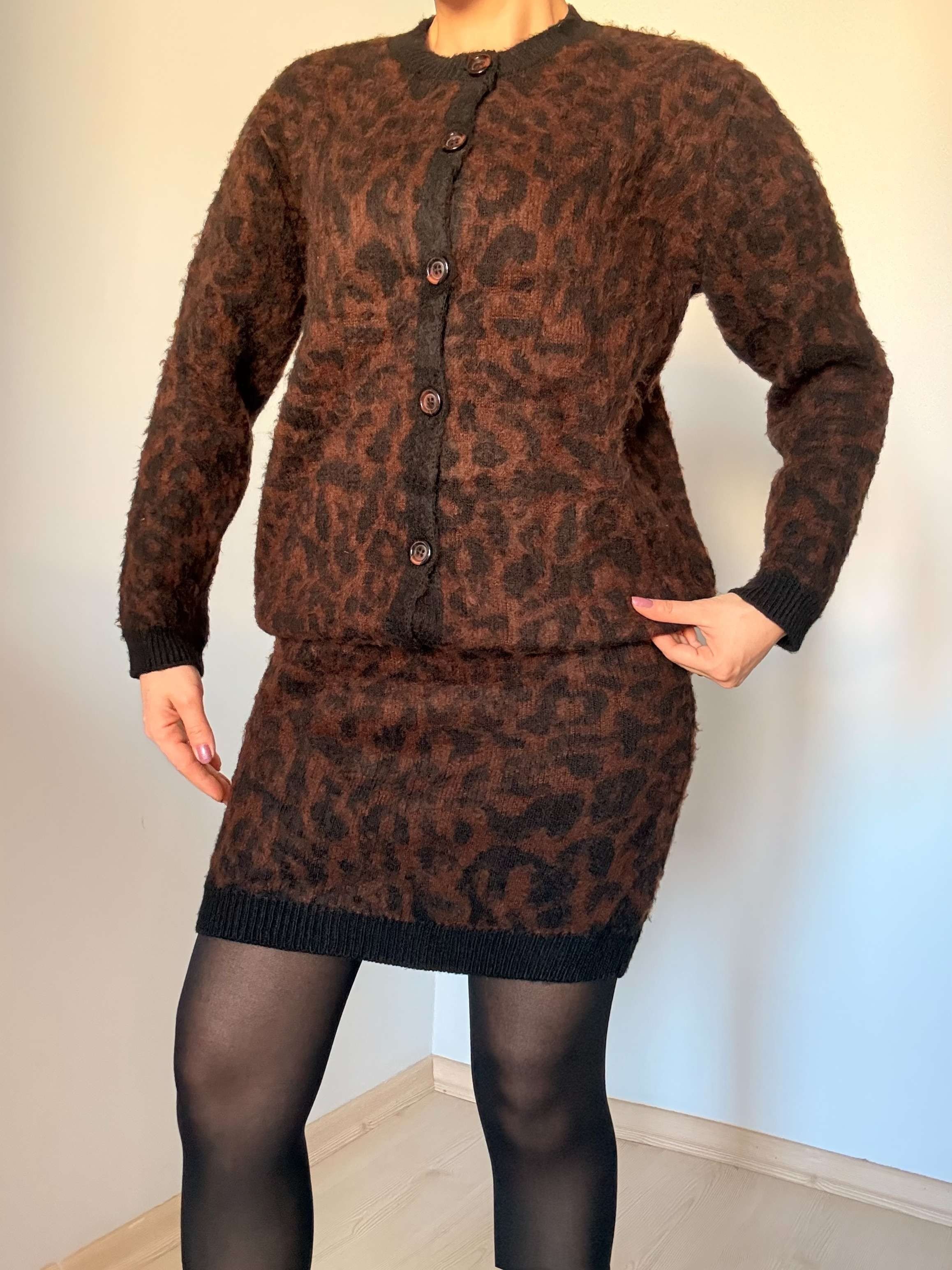Leopar Yün Hırka Etek Triko Takım