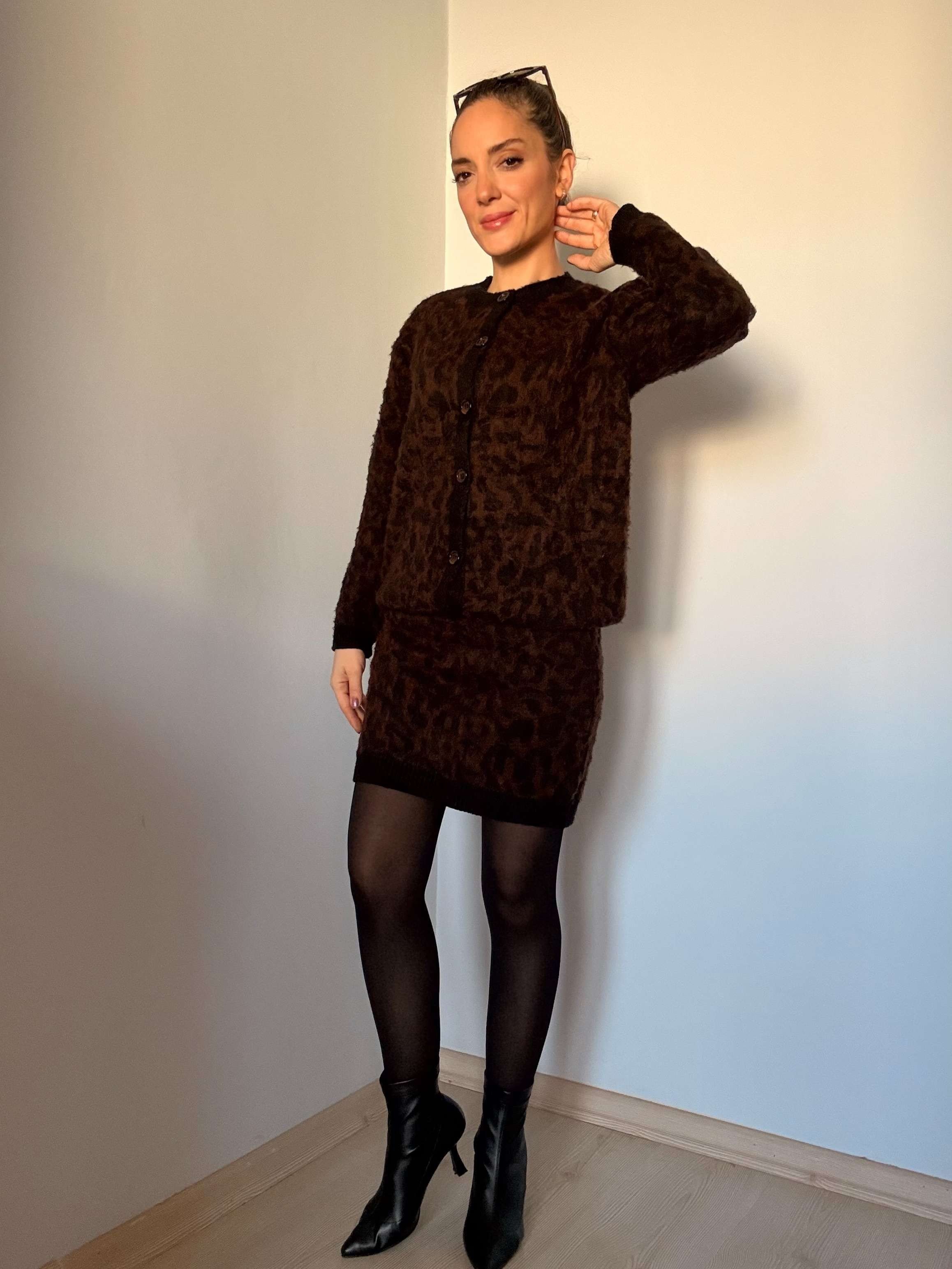 Leopar Yün Hırka Etek Triko Takım