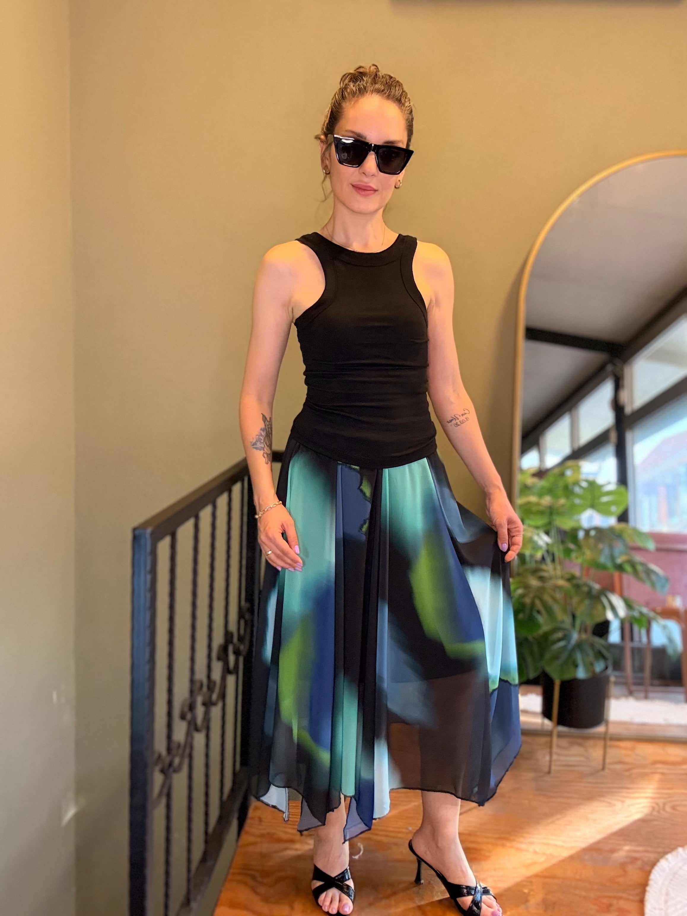 Mavi Batik Desen Asimetrik Şifon Etek