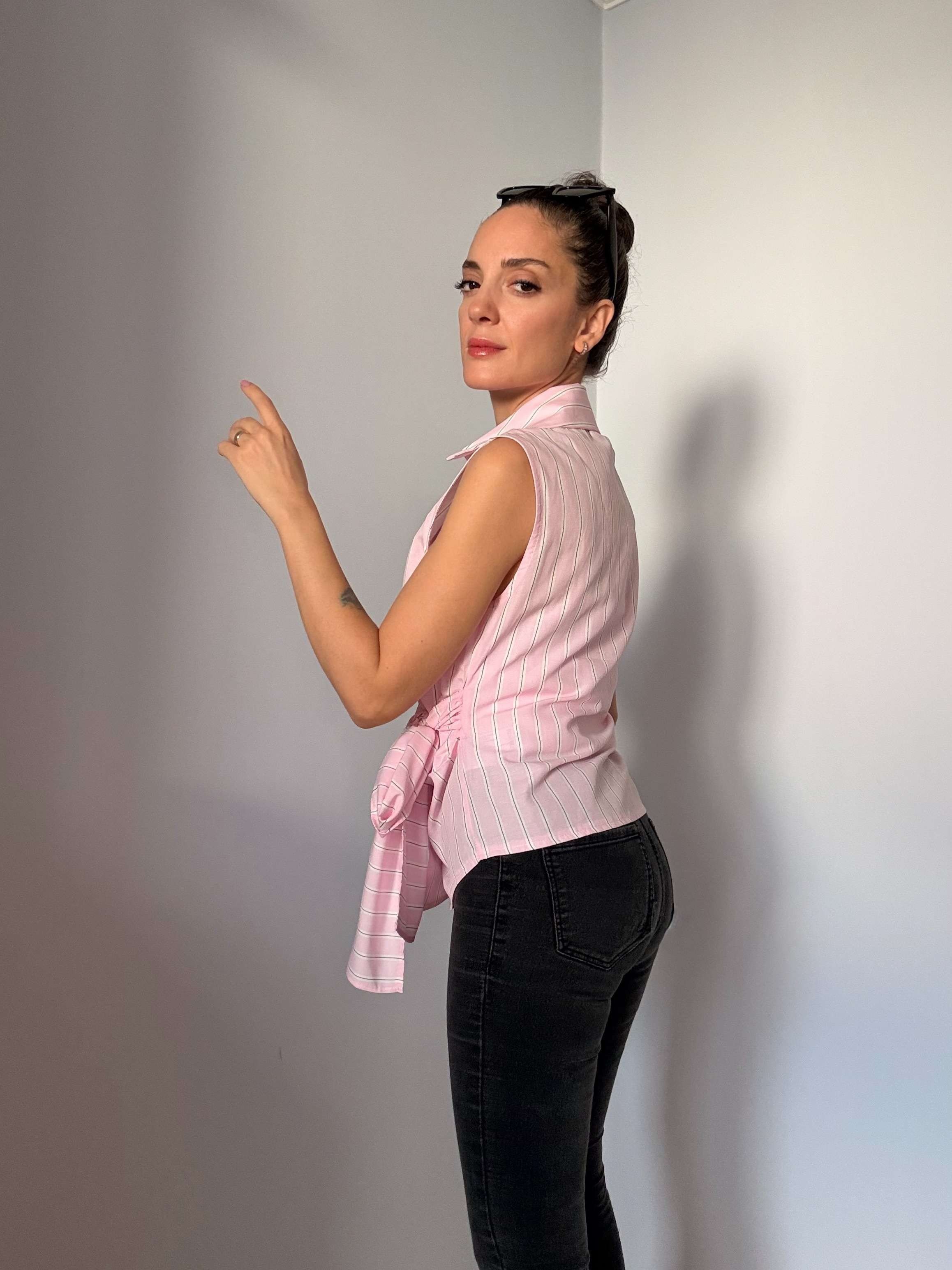 Pembe Çizgili Sıfır Kol Poplin Gömlek