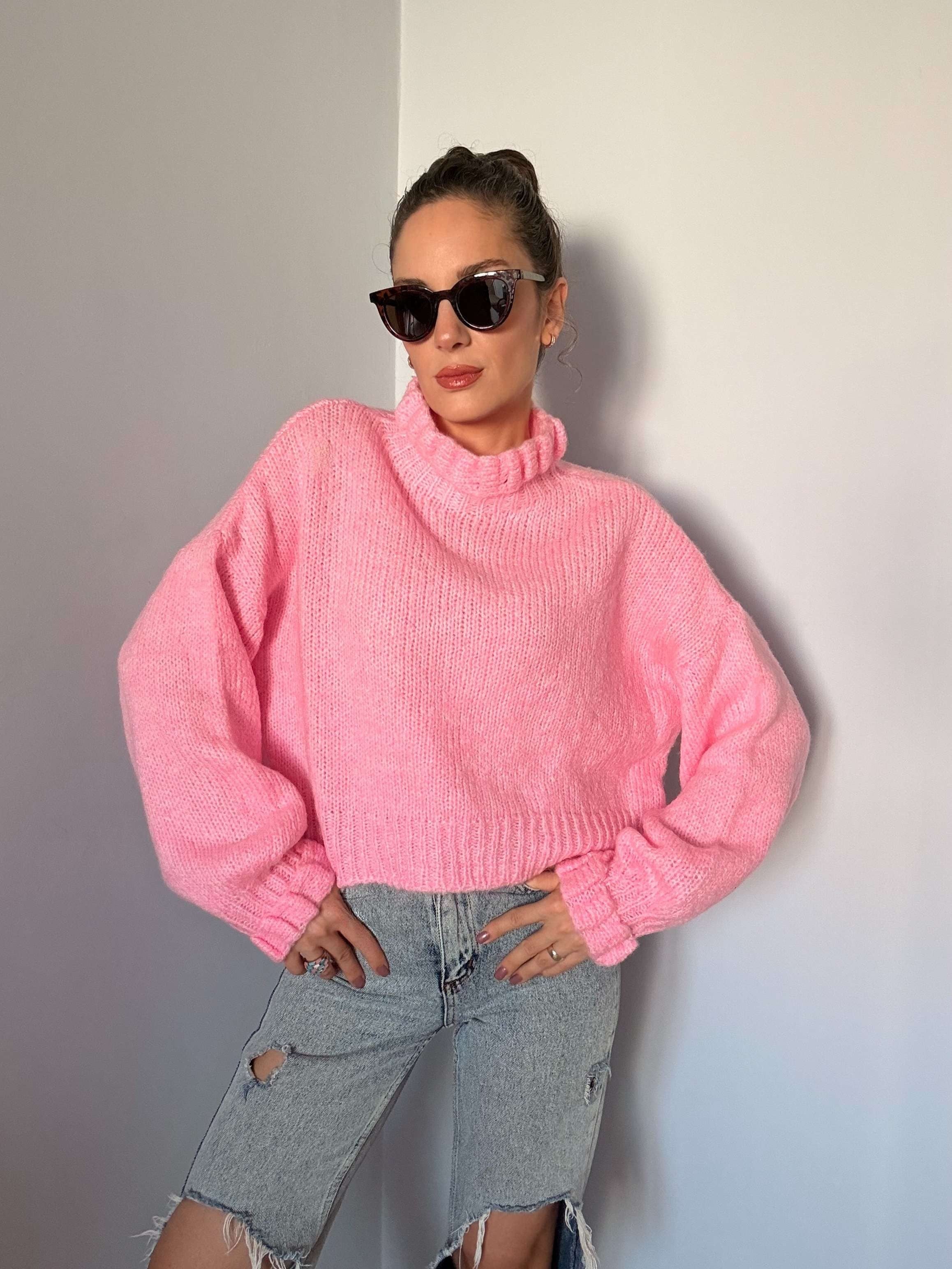 Pembe Fırfır Detay Crop Kazak
