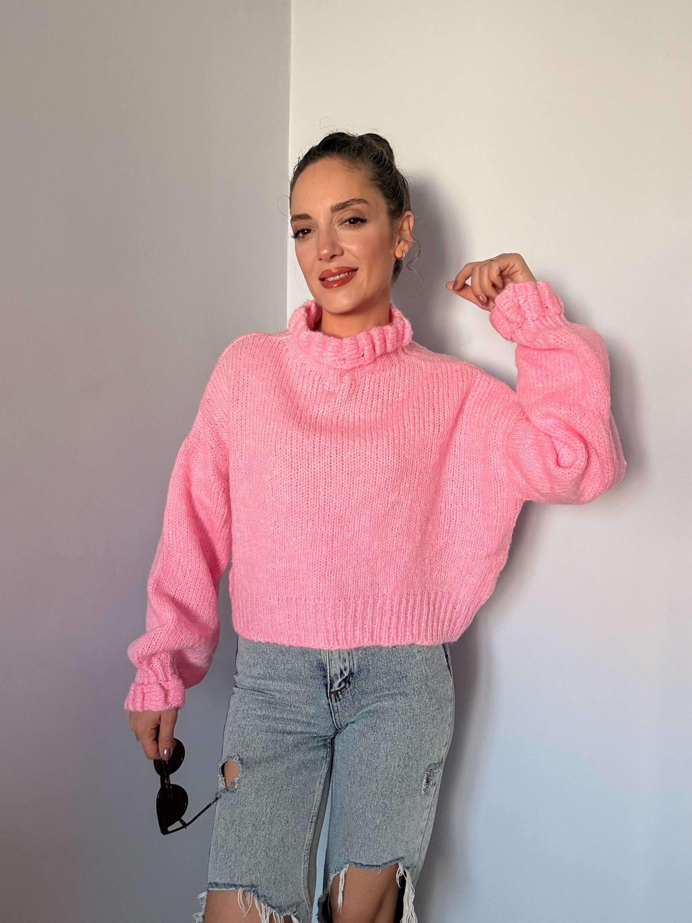Pembe Fırfır Detay Crop Kazak