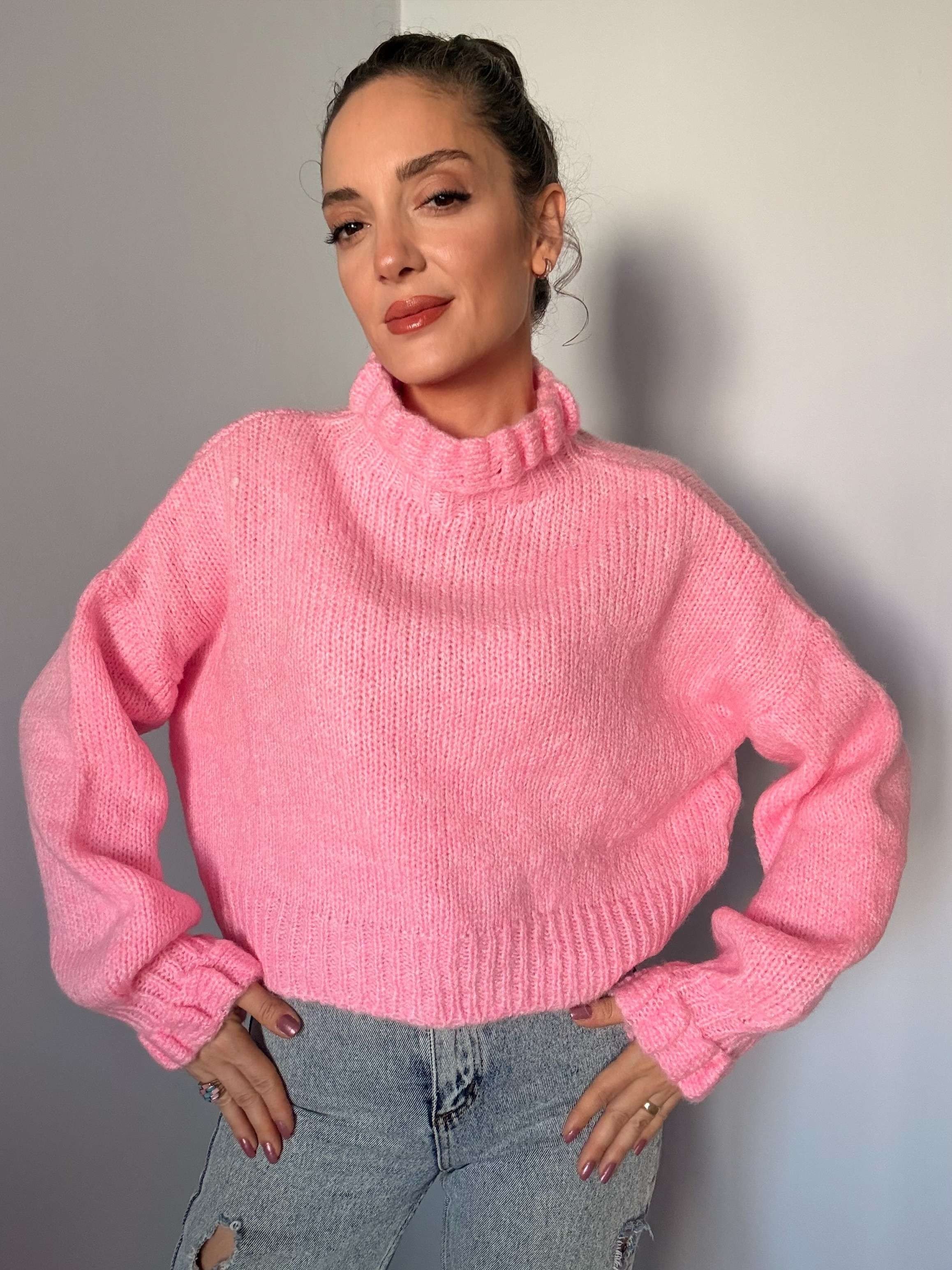 Pembe Fırfır Detay Crop Kazak