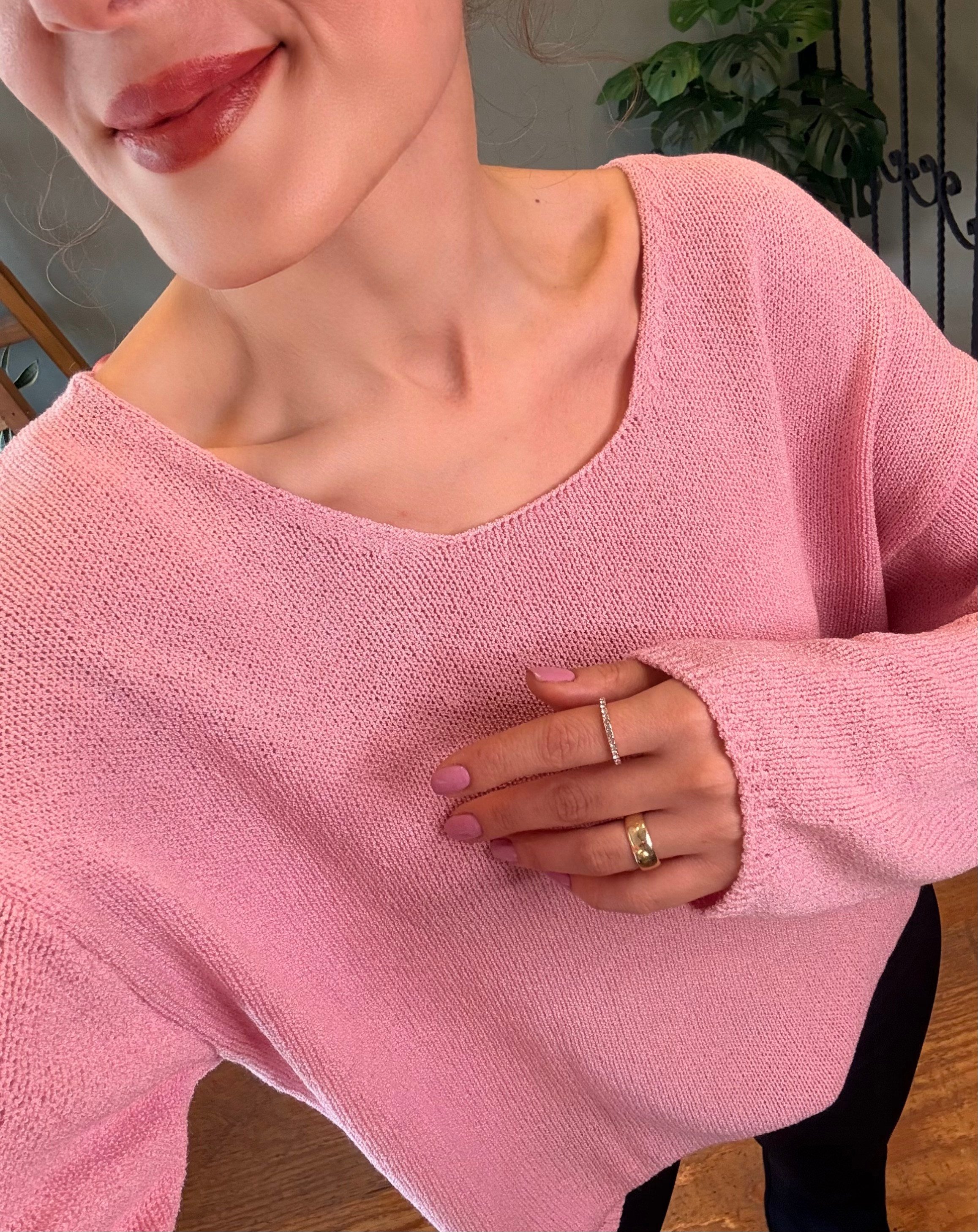 Pembe Oval Yaka Dökümlü Triko