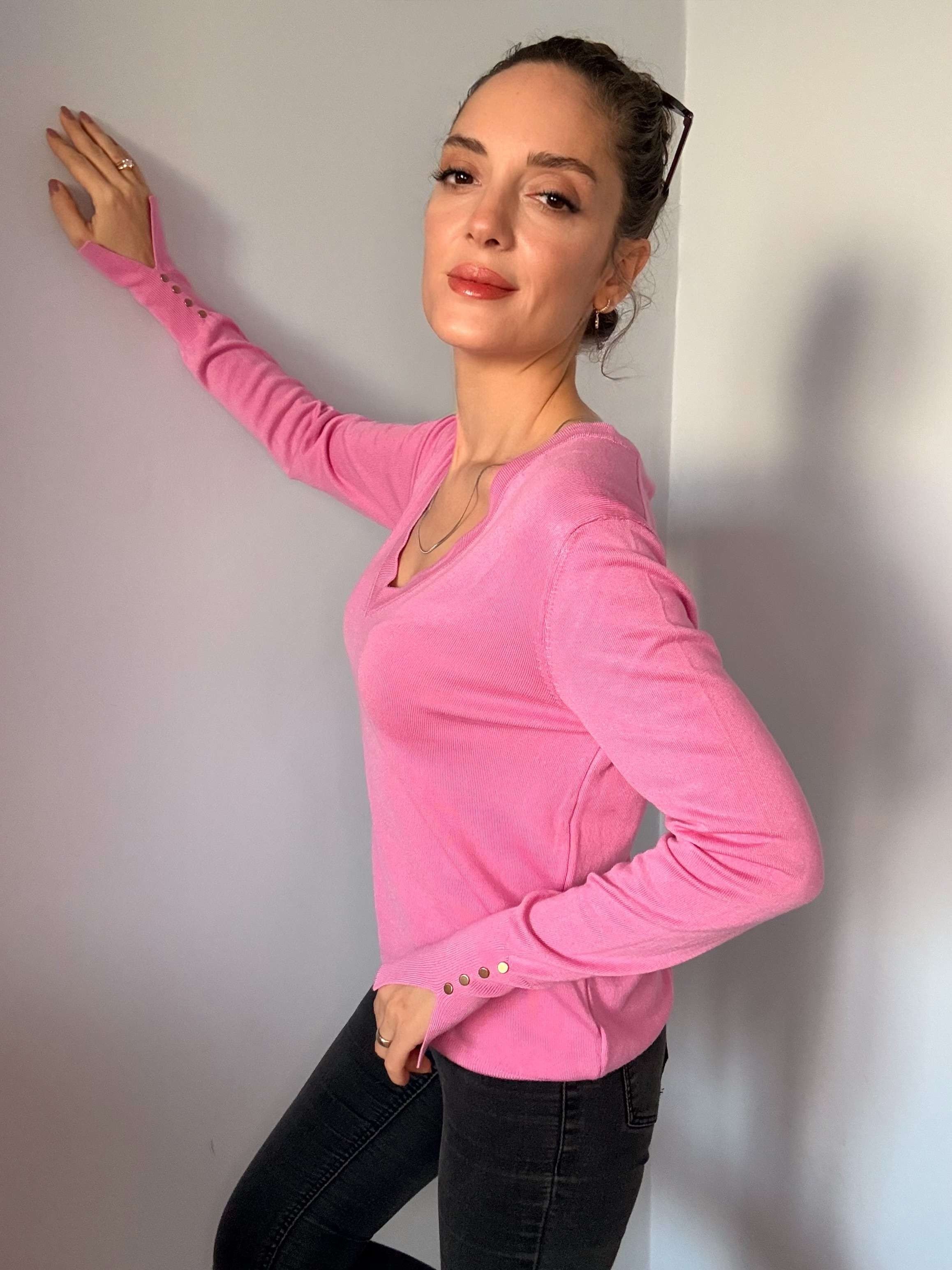 Pembe V Yaka Kol Detaylı Triko