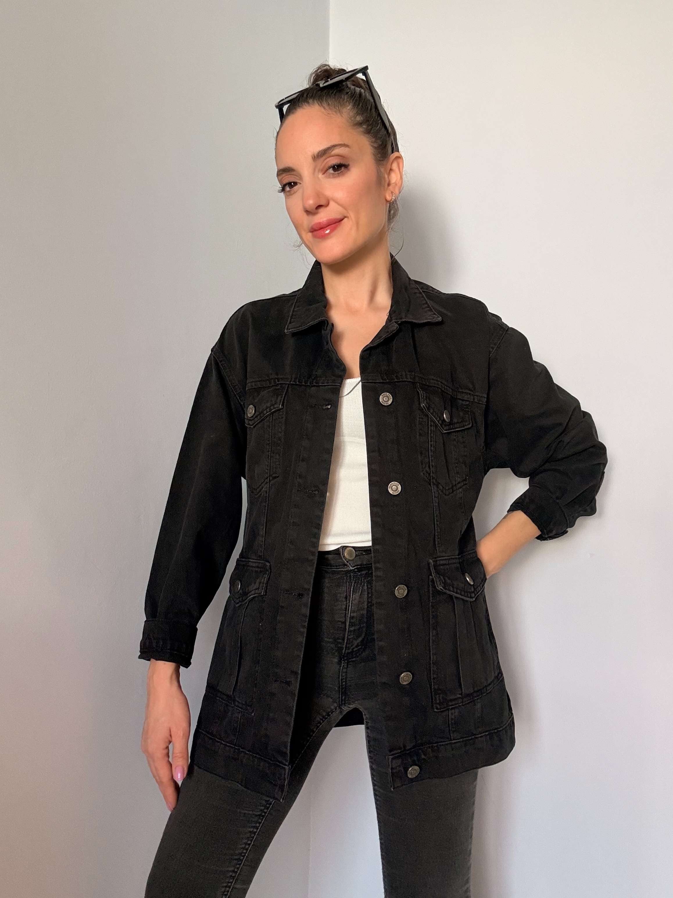 Siyah Kuşak Detaylı Denim Ceket