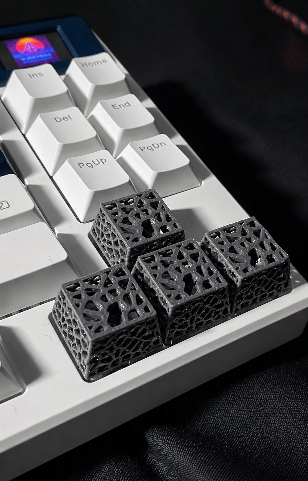  4'lü Gri Delikli Keycap Seti | Cherry MX Uyumlu, RGB Işık Geçirgen