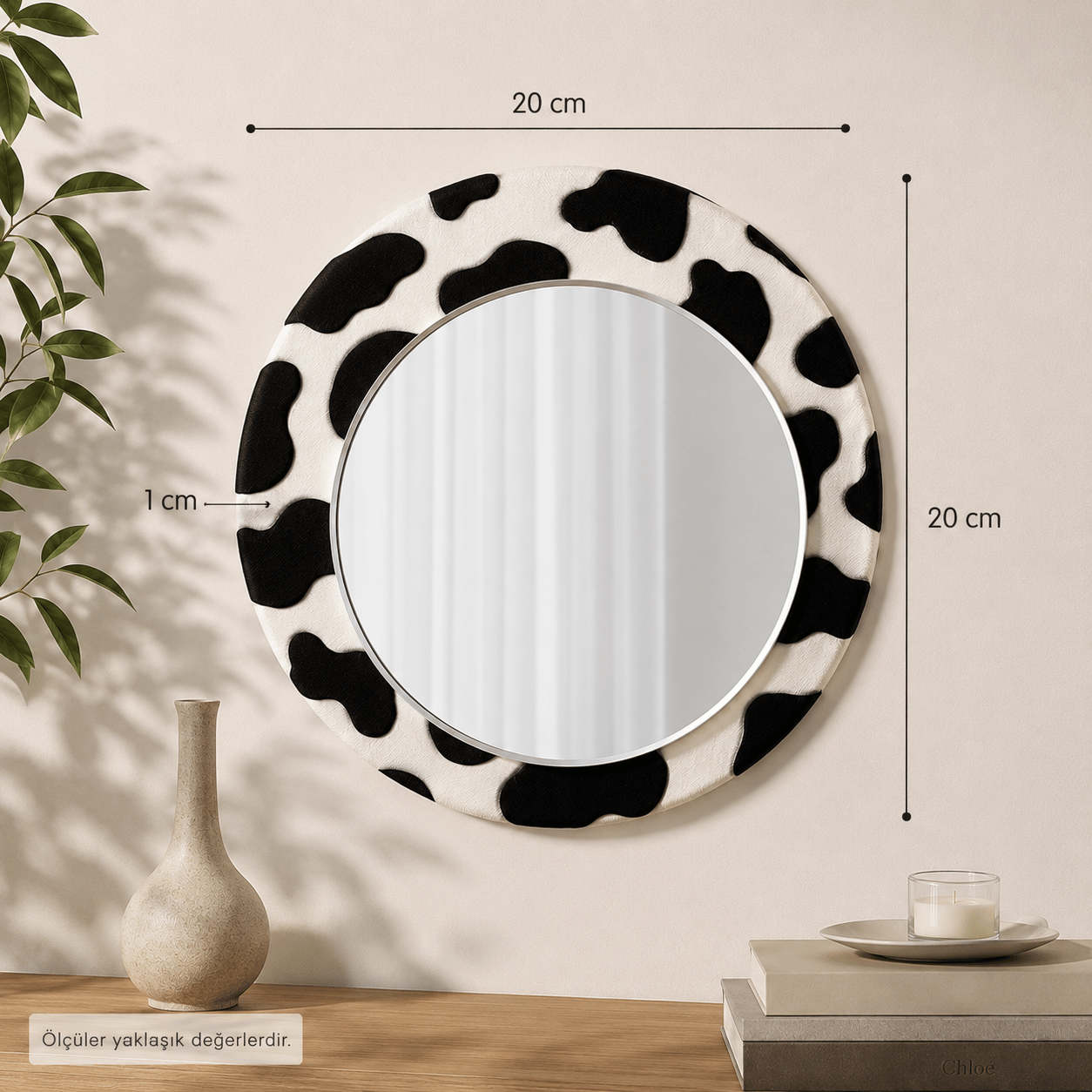 Cow - Özel Tasarım Dekoratif Duvar Aynası (İnek Desenli Form)