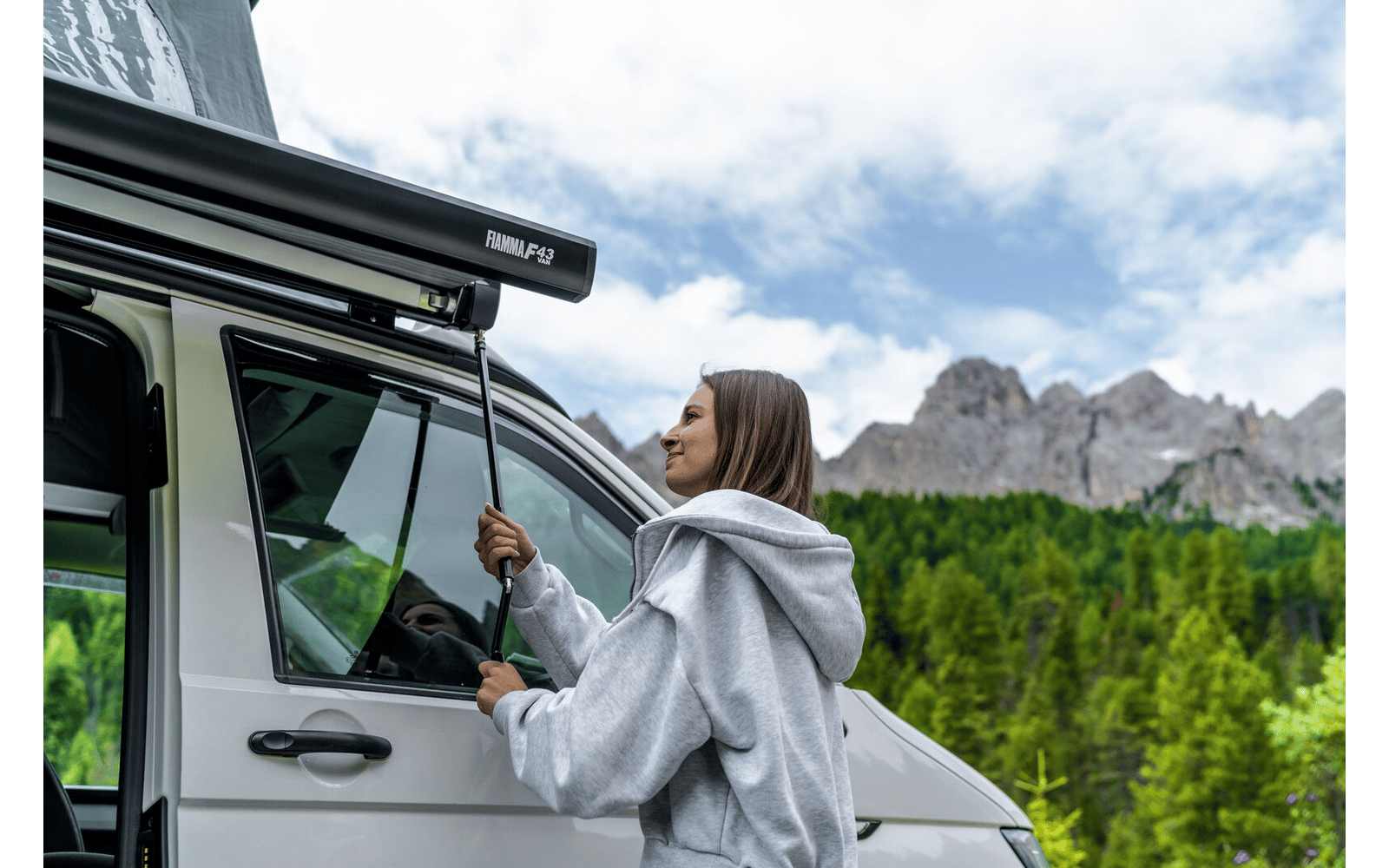 Fiamma Tente F43 Van 300 (Siyah)-Duvar Tipi Tente-FIA.08833B02R