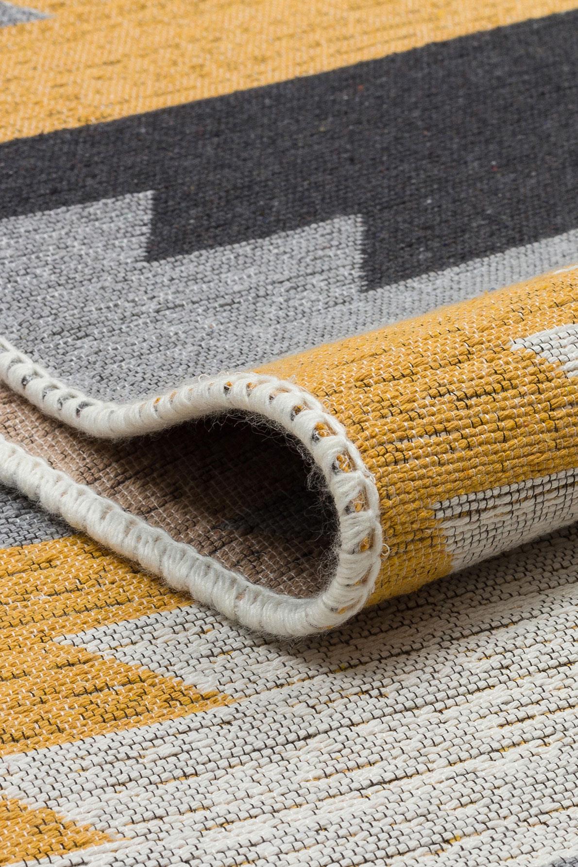 Yıkanabilir Çift Taraflı Modern Desenli Dokuma Kilim