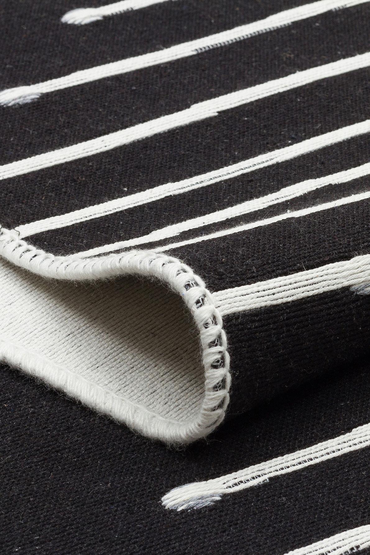 Yıkanabilir Çift Taraflı Modern Desenli Dokuma Kilim