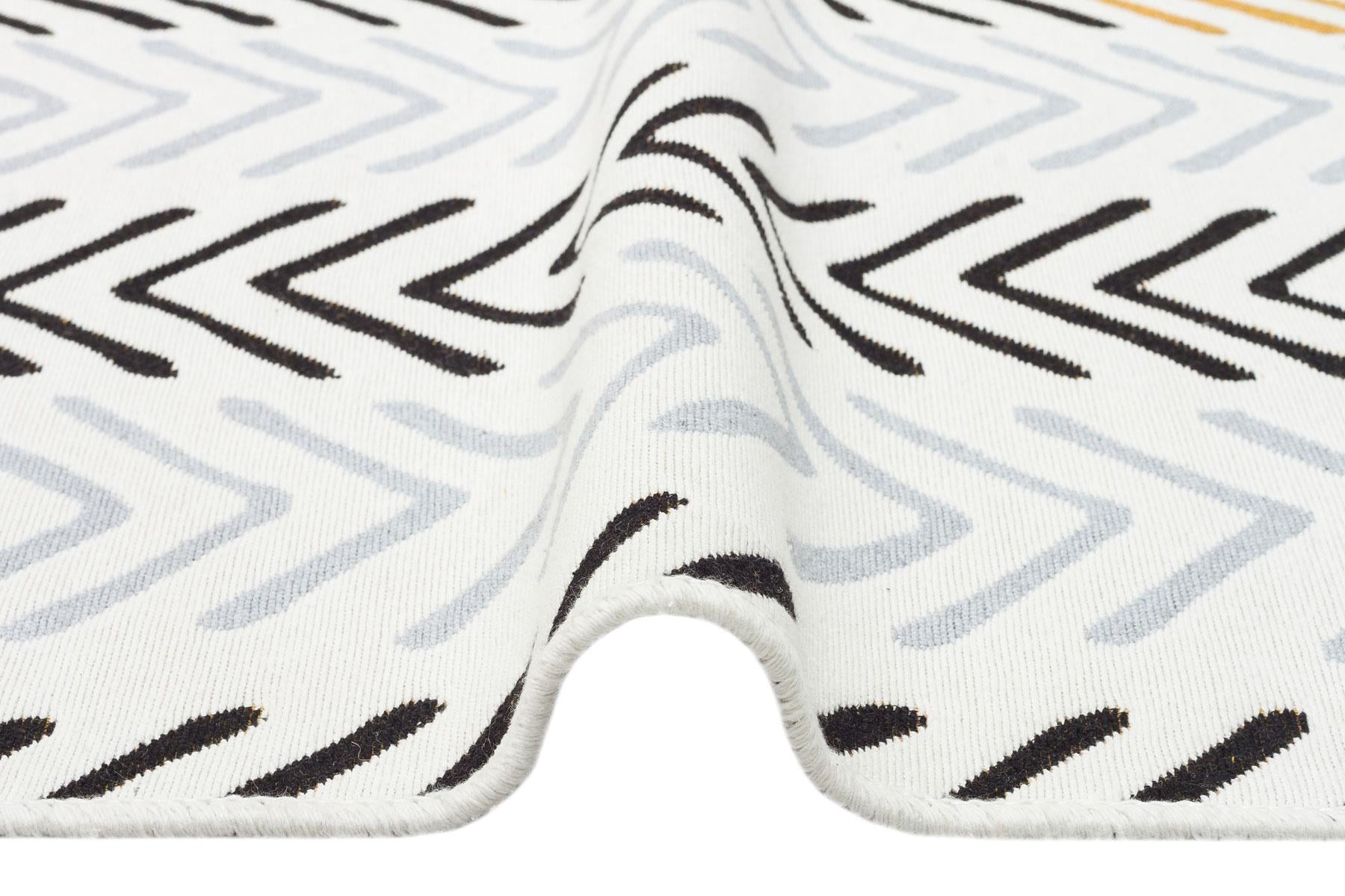 Yıkanabilir Çift Taraflı Modern Desenli Dokuma Kilim