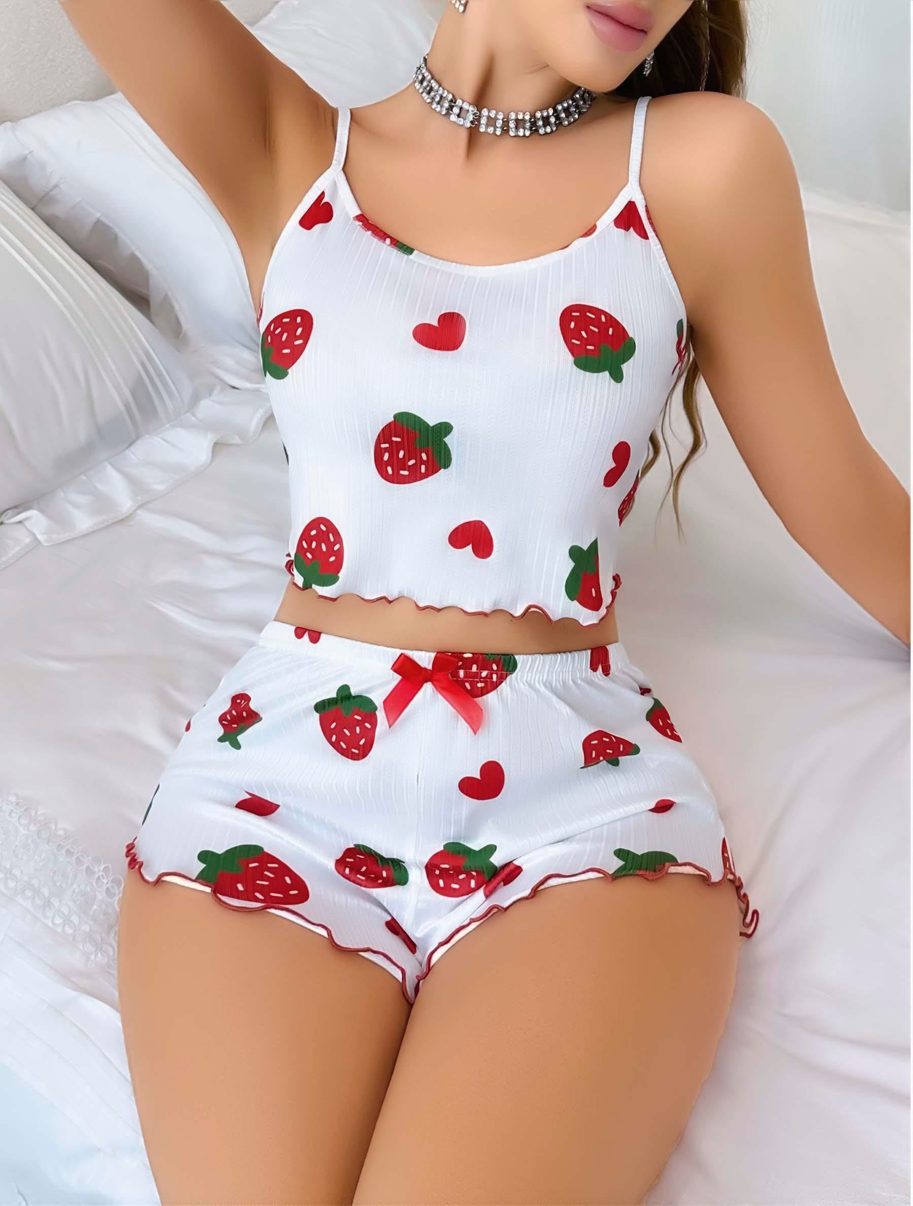 Kadın Beyaz Çilek desenli Şortlu Pijama Takımı 5053