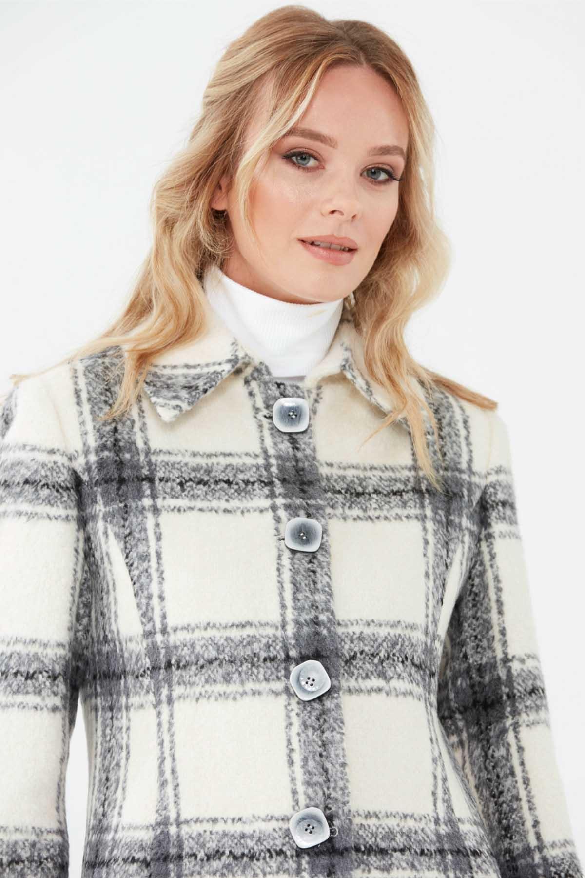 Şömiziye Yaka Büyük Ekose Kaban  /  SİYAH