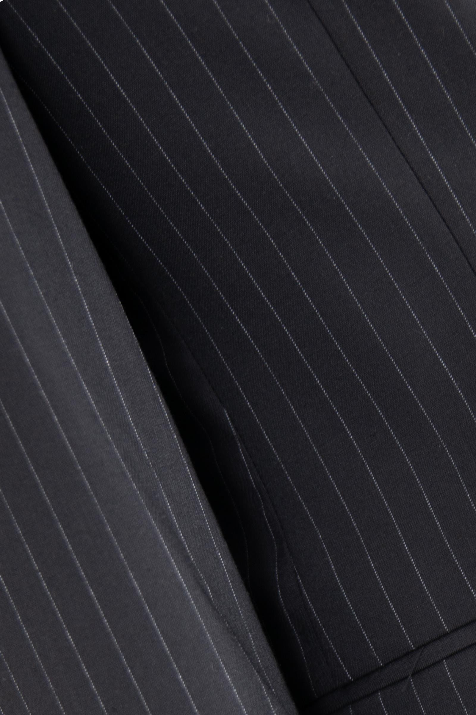 Erkek Çizgili Kırlangıç Yaka Kruvaze Takım Elbise Modern Fit Siyah