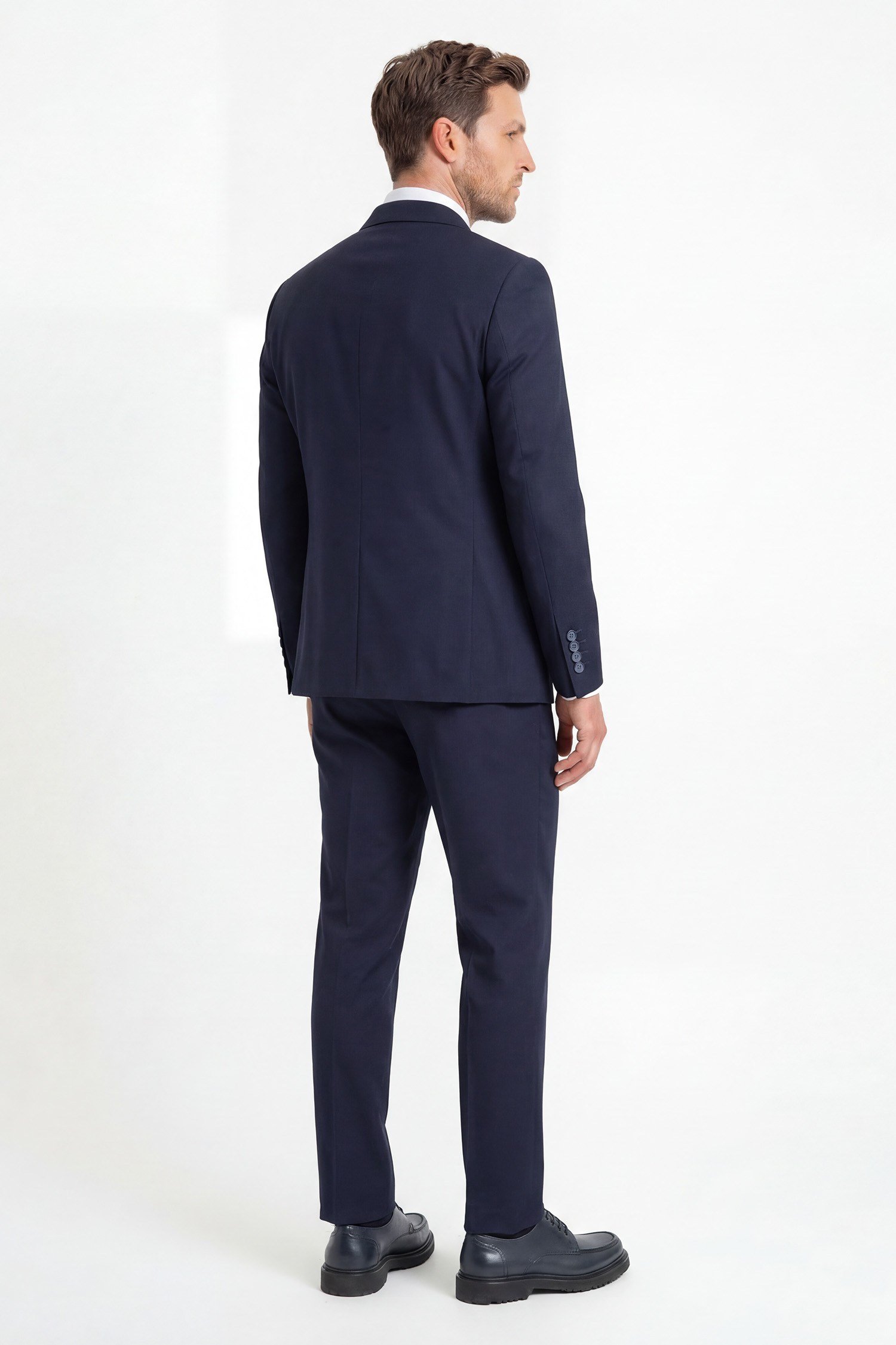 Erkek Yelekli Takım Elbise Sivri Yaka  Modern Fit Basic Lacivert