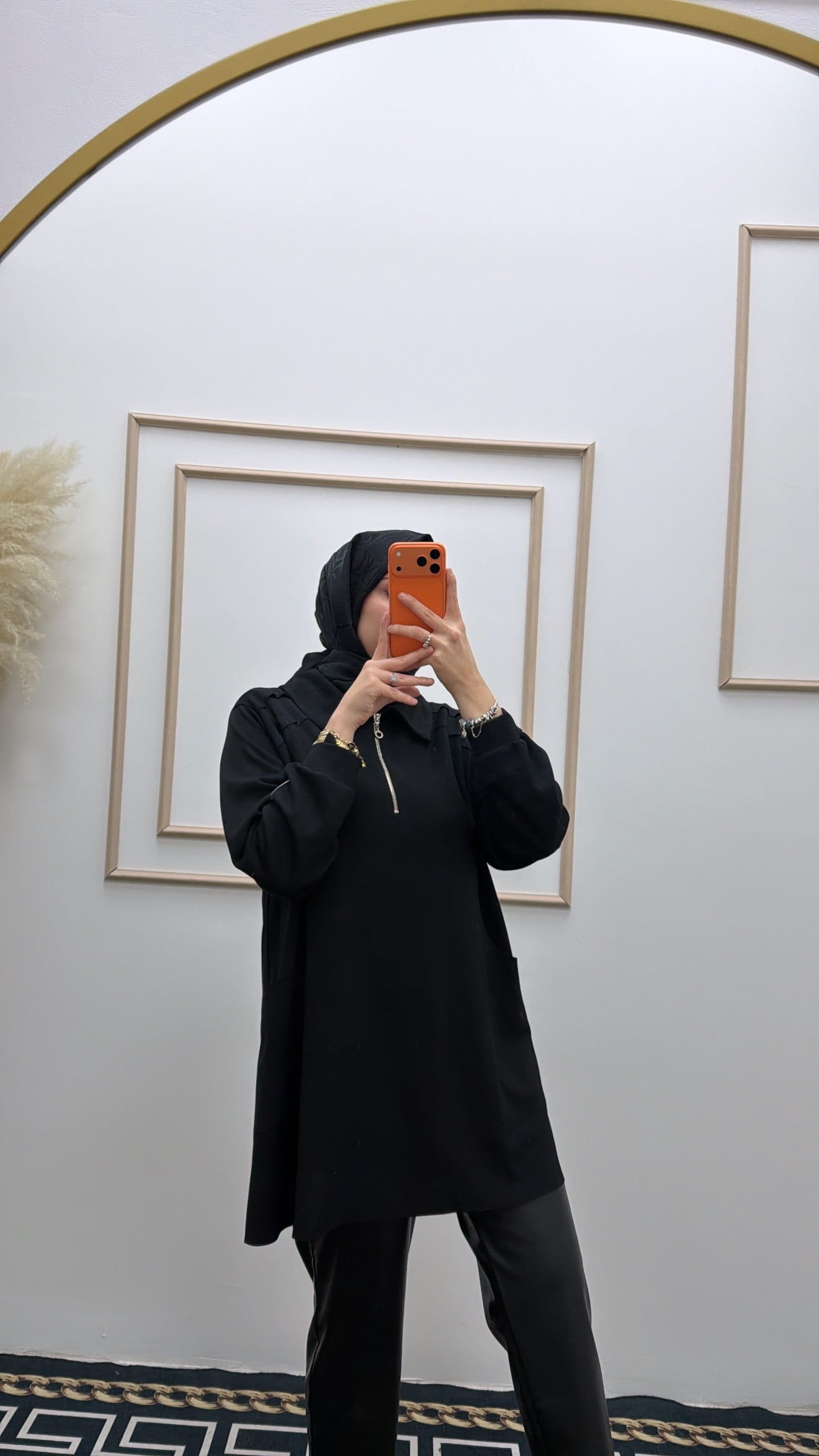 Siyah Polo Yaka Tunik