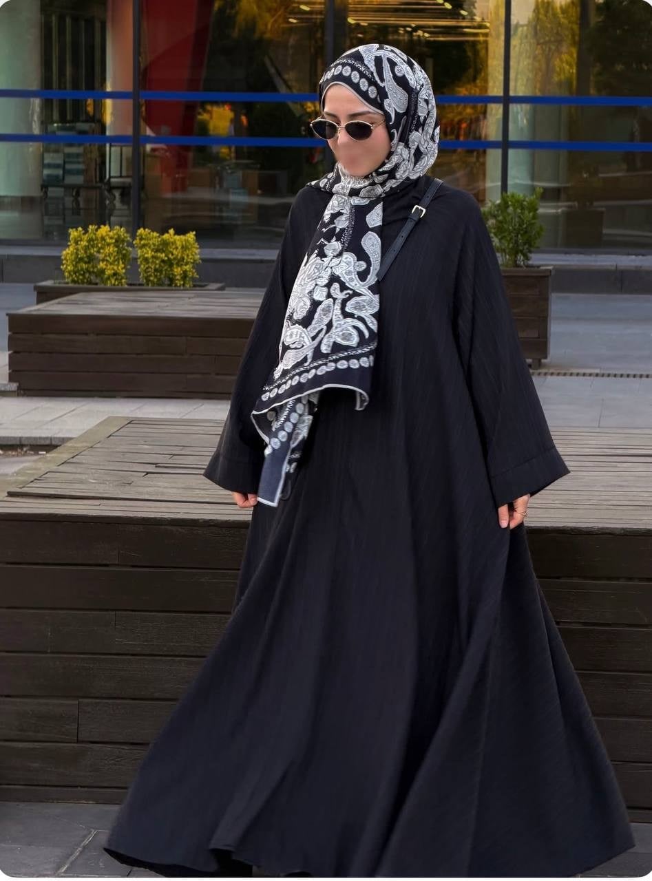 Çıt Çıt Düğmeli Ferace Siyah Elbise