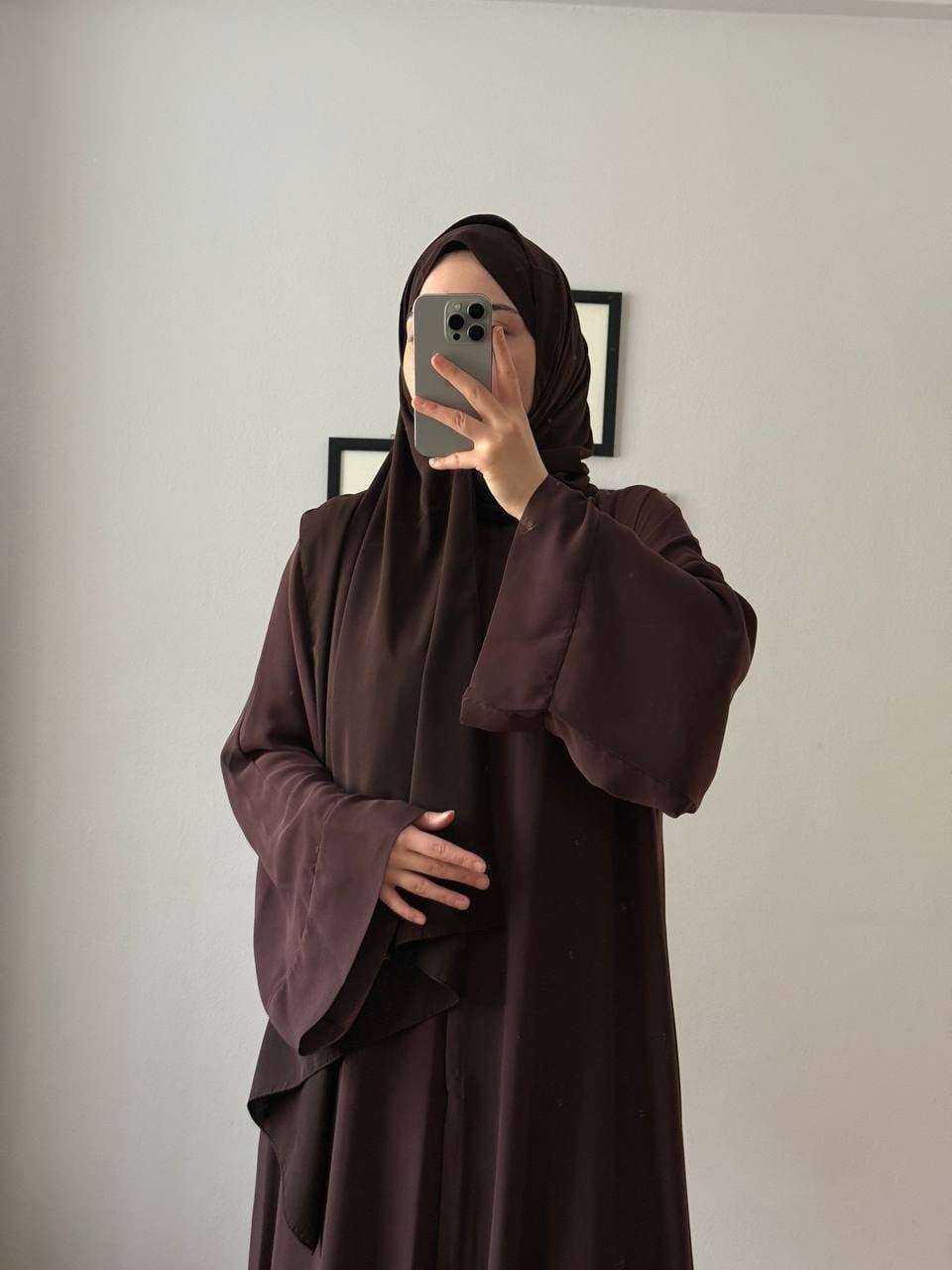 Önü Çitçitli Kahverengi Şifon Abaya