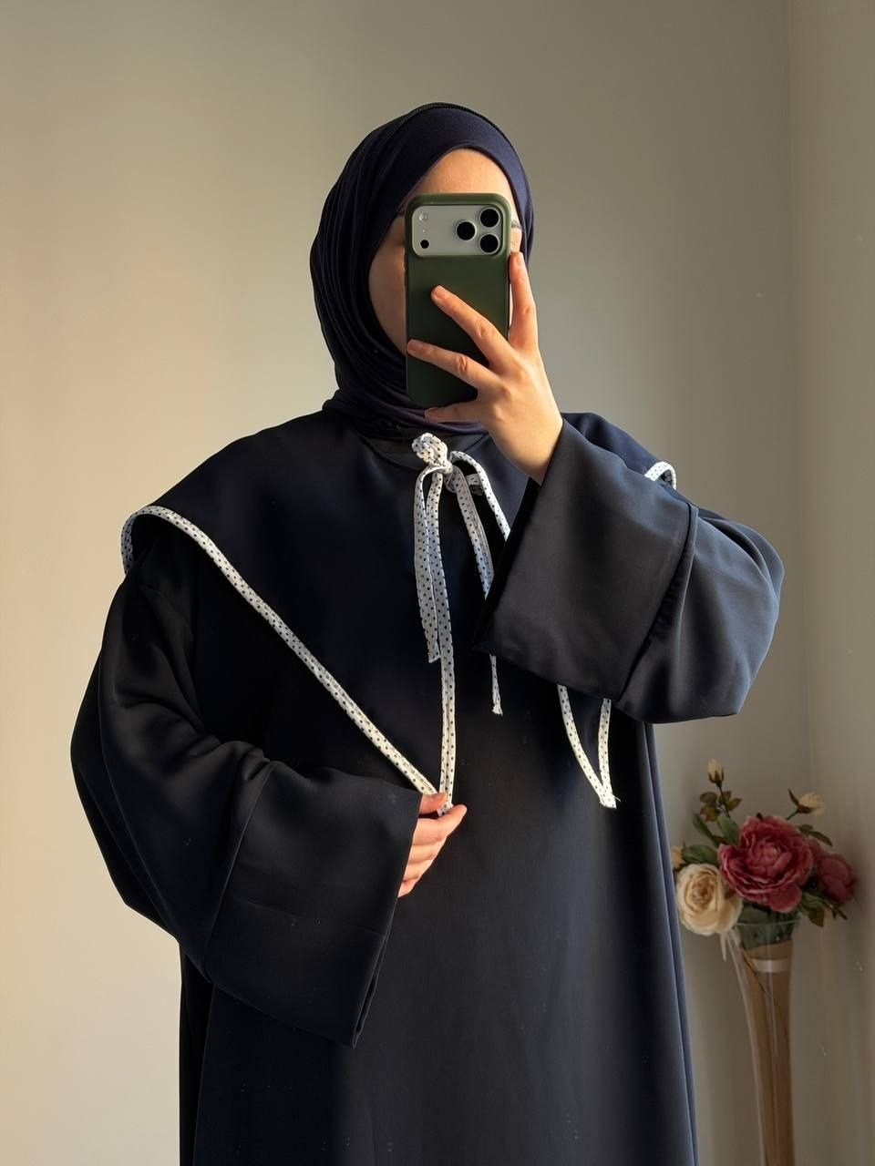 Yakalıklı Krep Lacivert Abaya Kol Düz Elbise