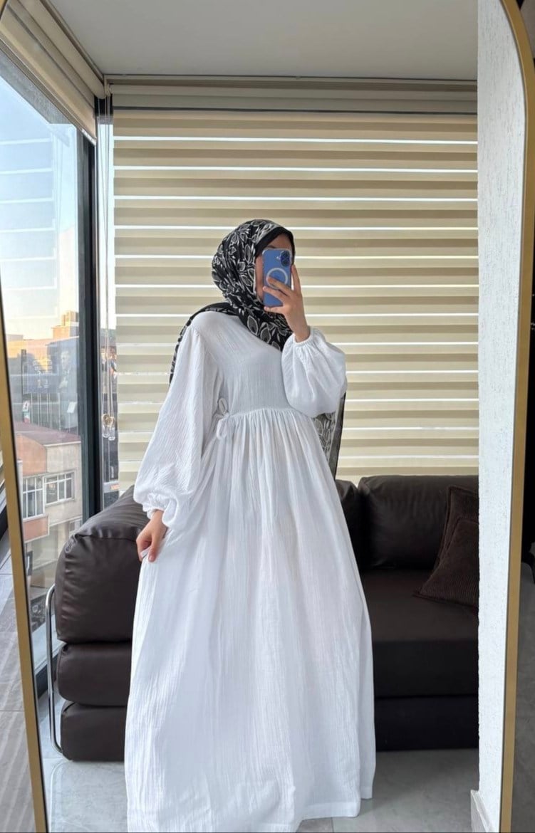 Yandan Bağlamalı Müslin Beyaz Tesettür Elbise
