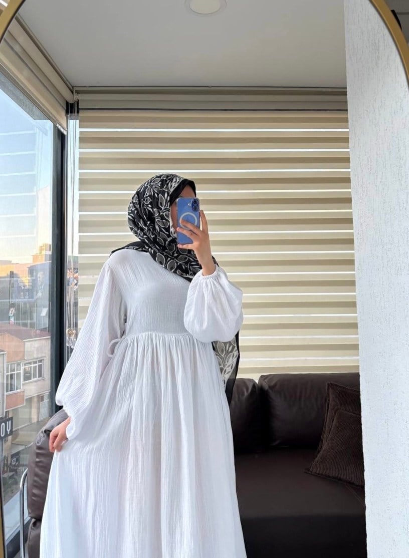 Yandan Bağlamalı Müslin Beyaz Tesettür Elbise
