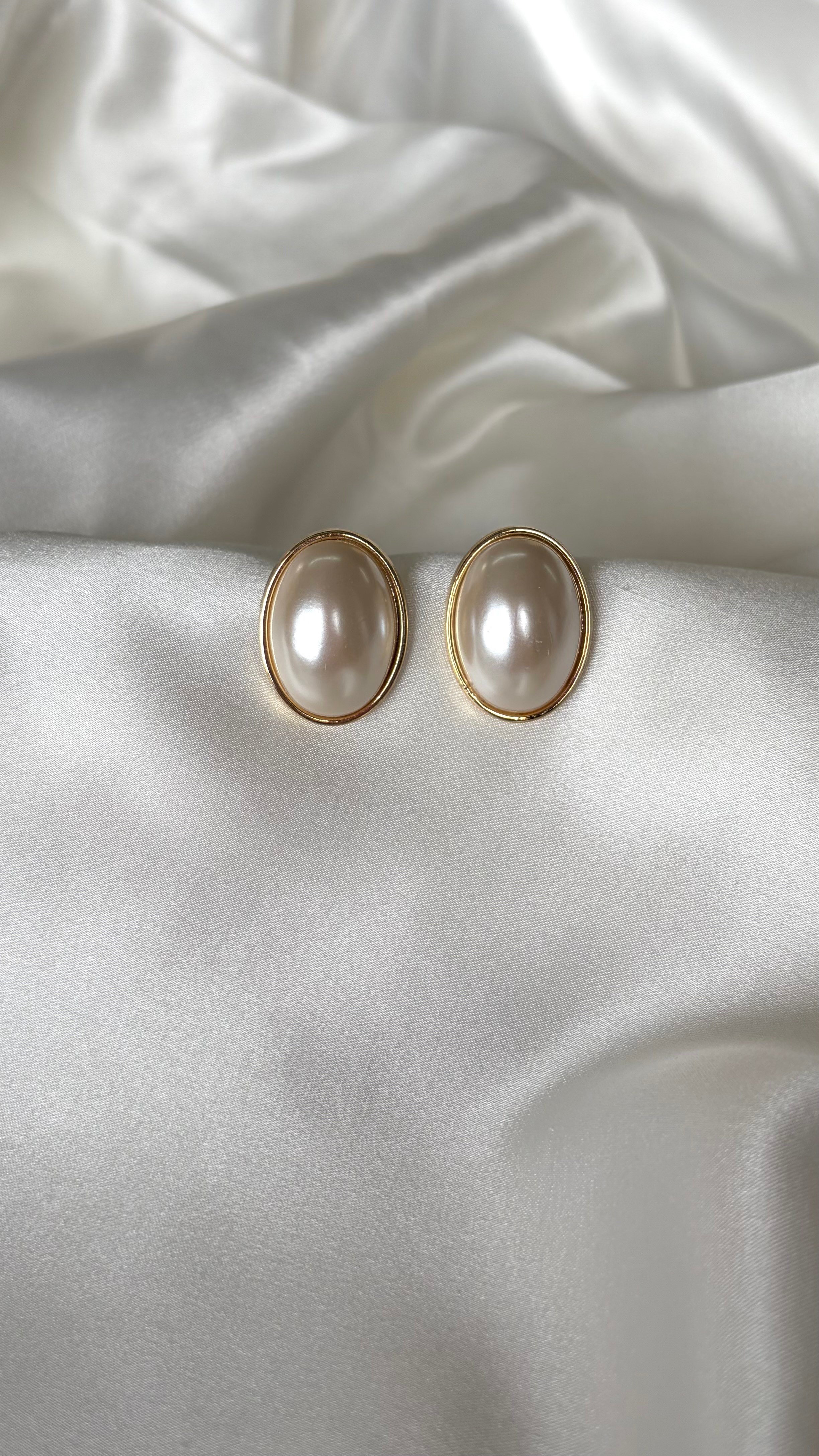 Kadın Gold Detaylı Vintage İncili Oval Küpe