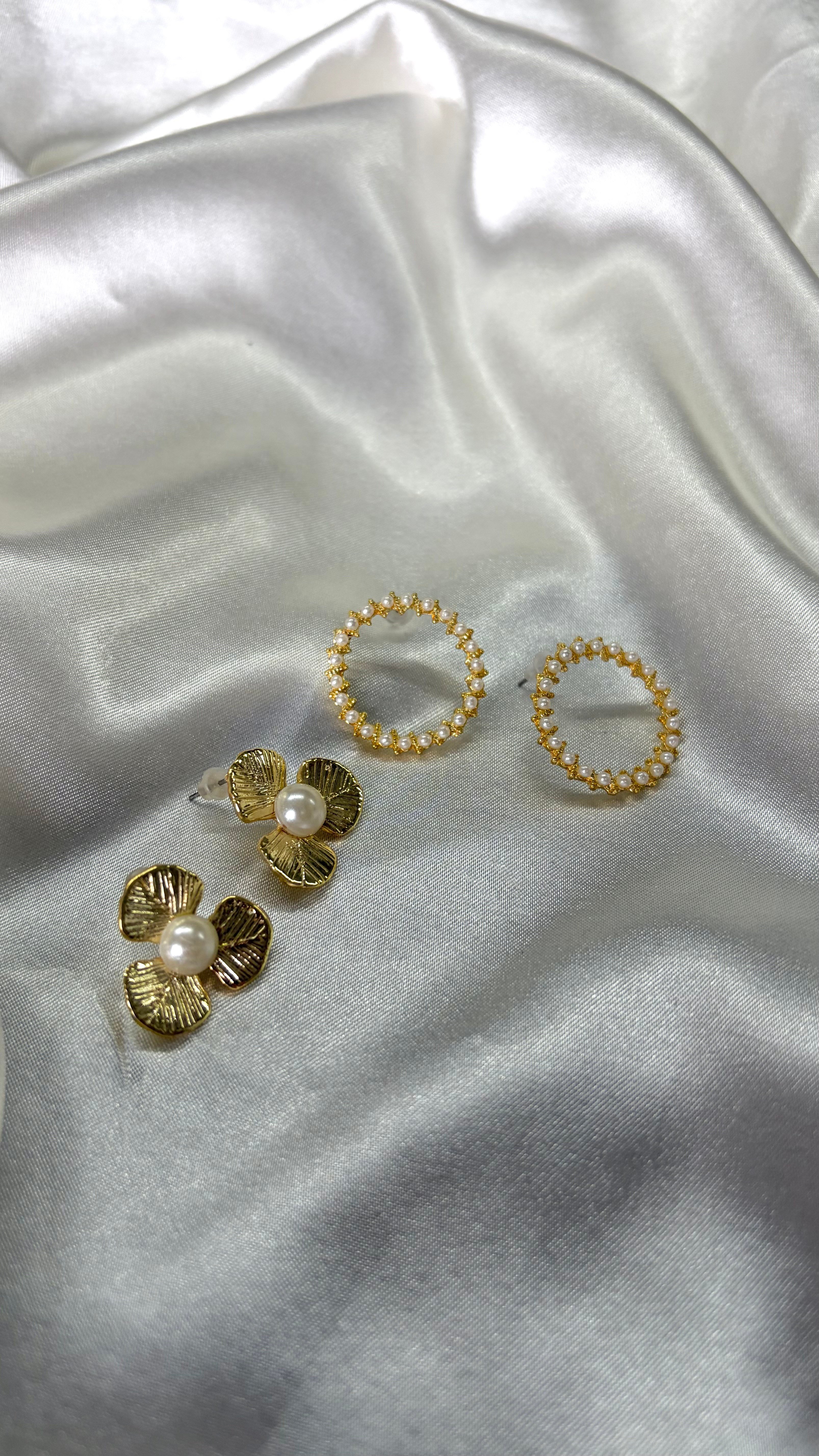Kadın Gold Renk 2'li İncili Çiçek ve Halka Küpe Seti