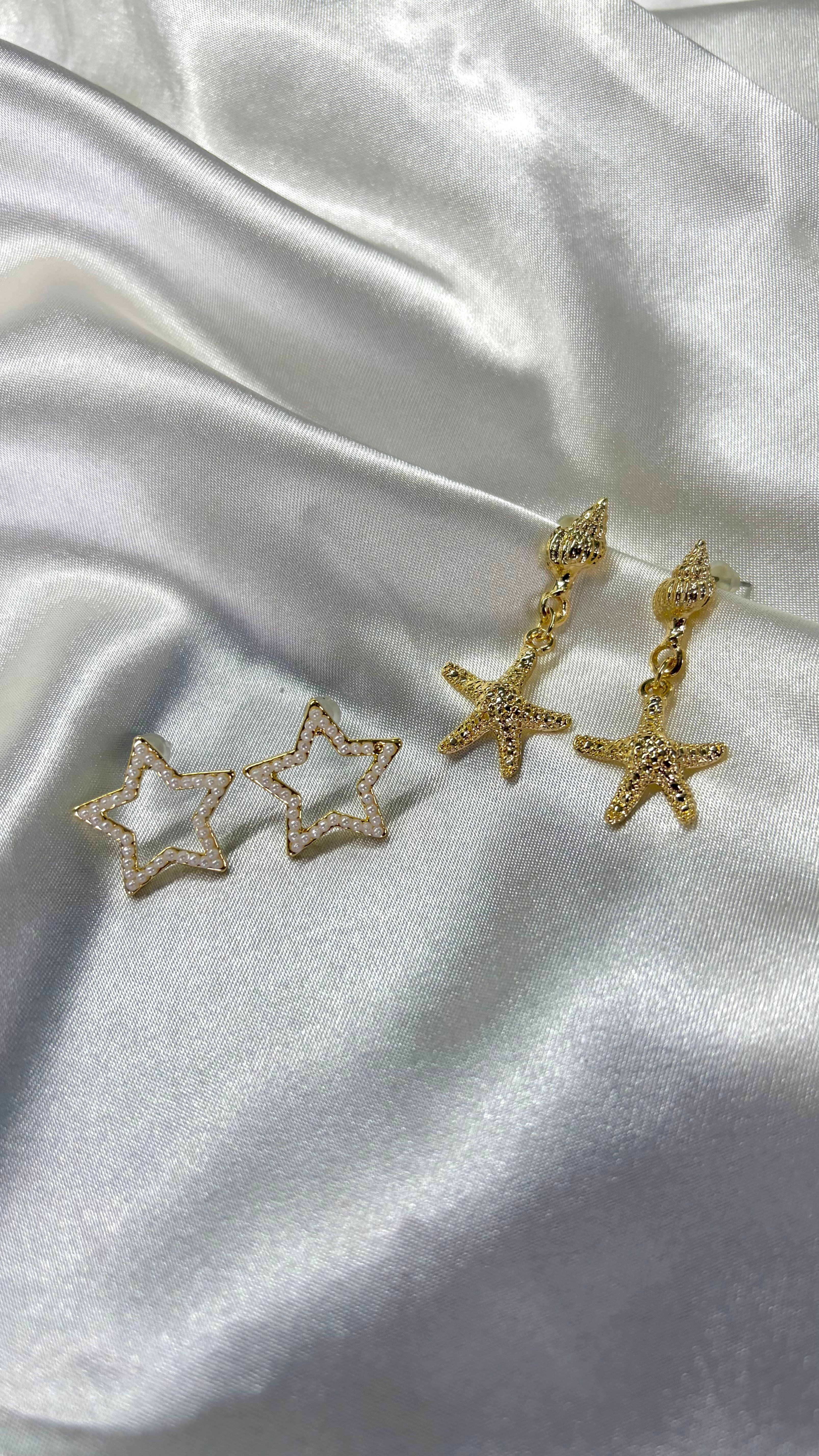 Kadın Gold Renk 2'li İncili Yıldız ve Sallantılı Deniz Yıldızı Küpe