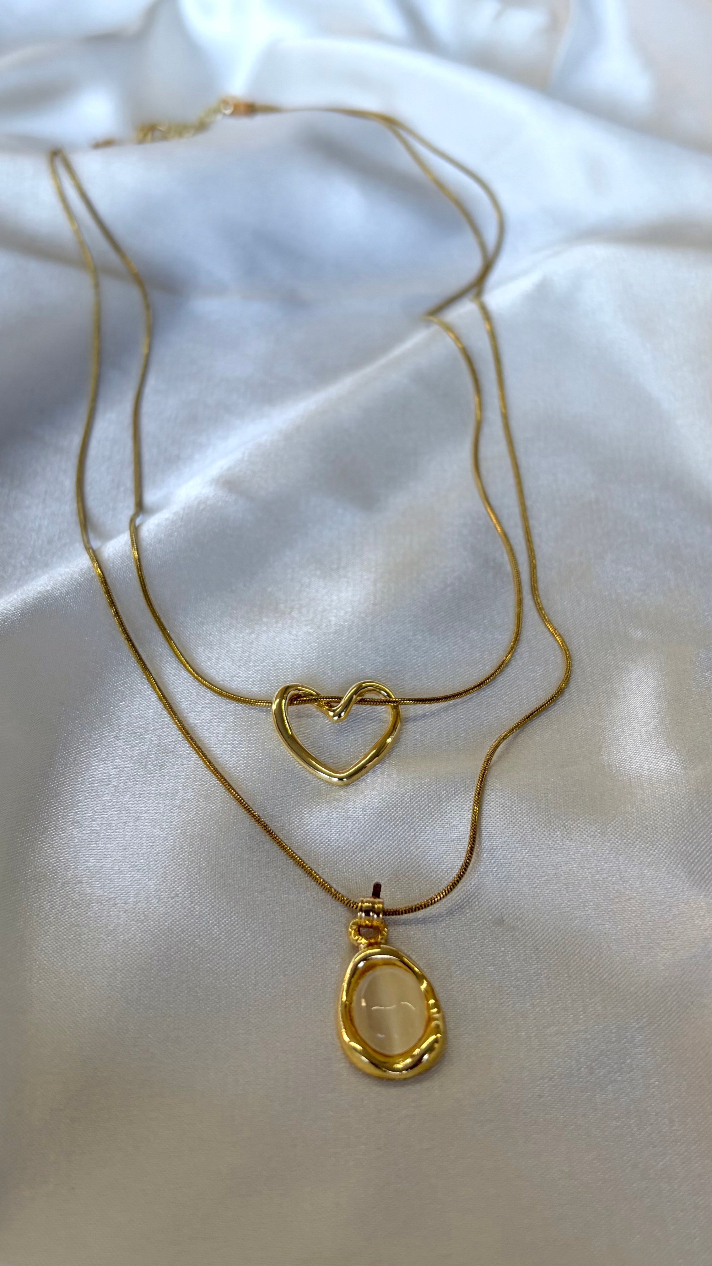 Kadın Gold Renk 2'li Kalpli Oval Taşlı Çelik Kolye