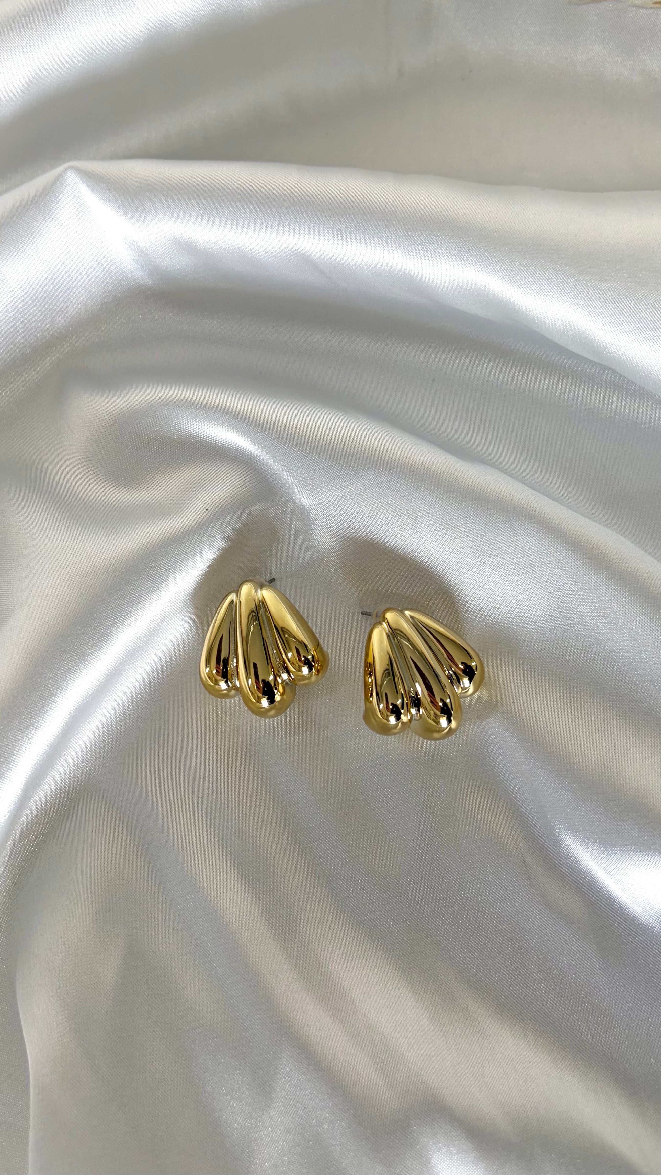 Kadın Gold Renk Damla Model Küpe