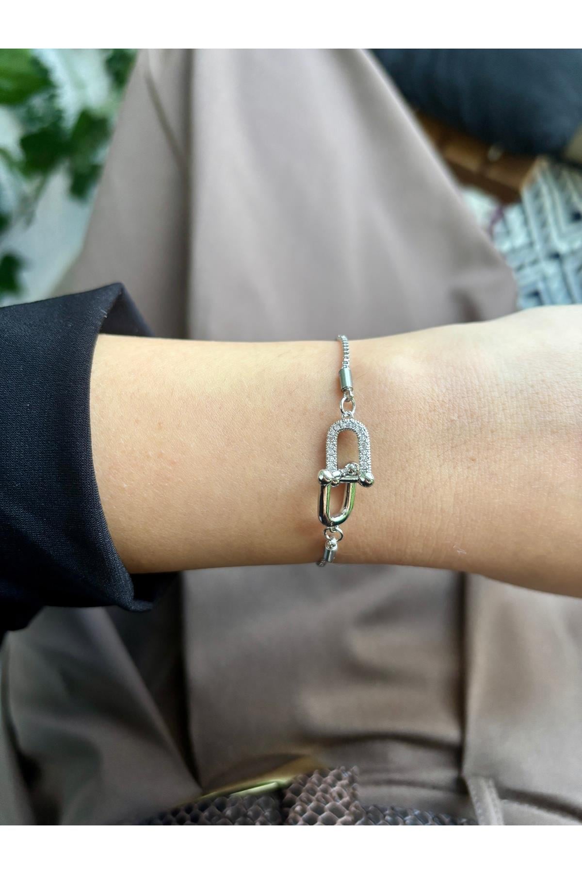 Kadın Gold Renk Geçirmeli Model Bileklik