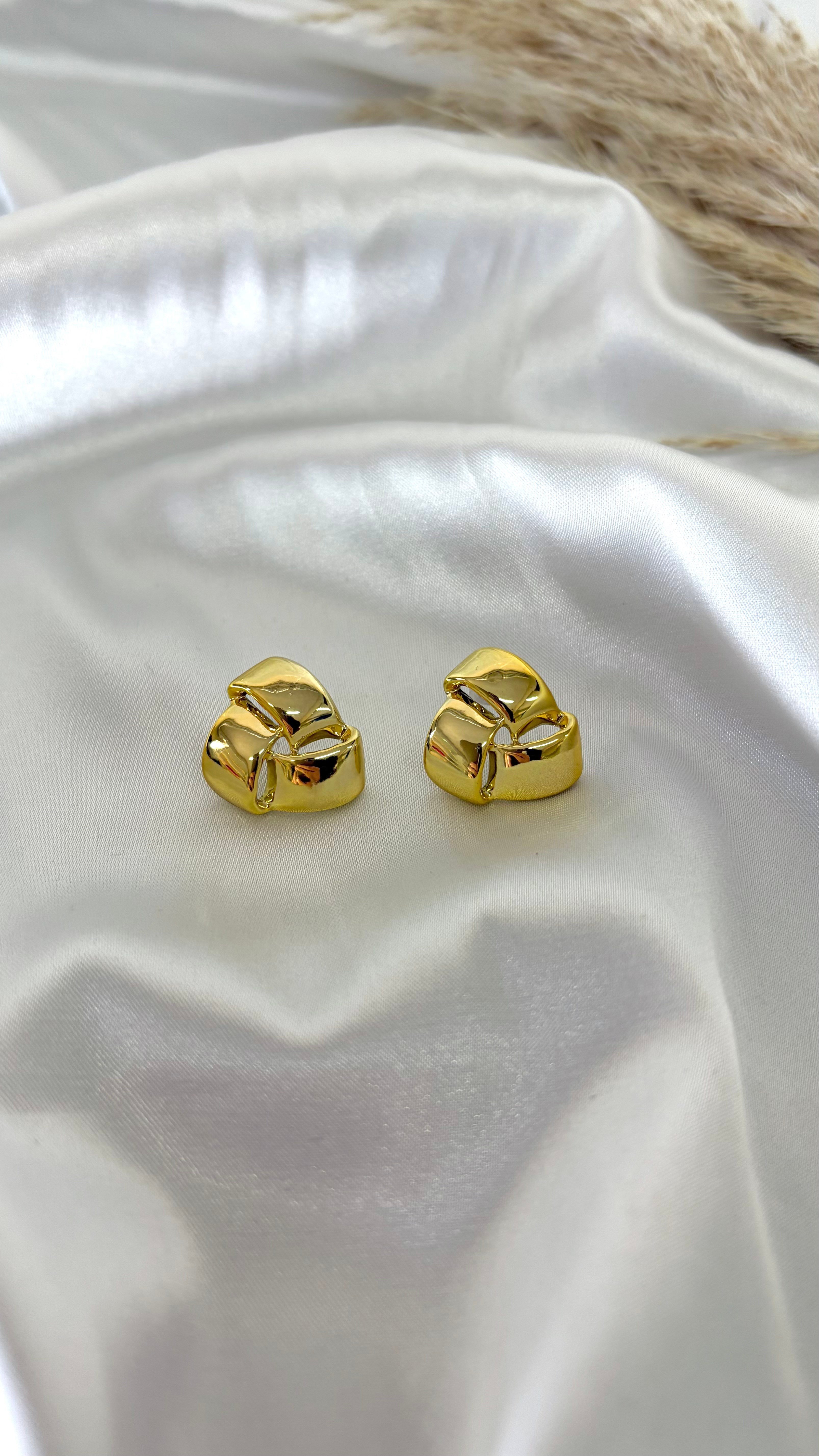 Kadın Gold Renk Minimal Düğüm Küpe