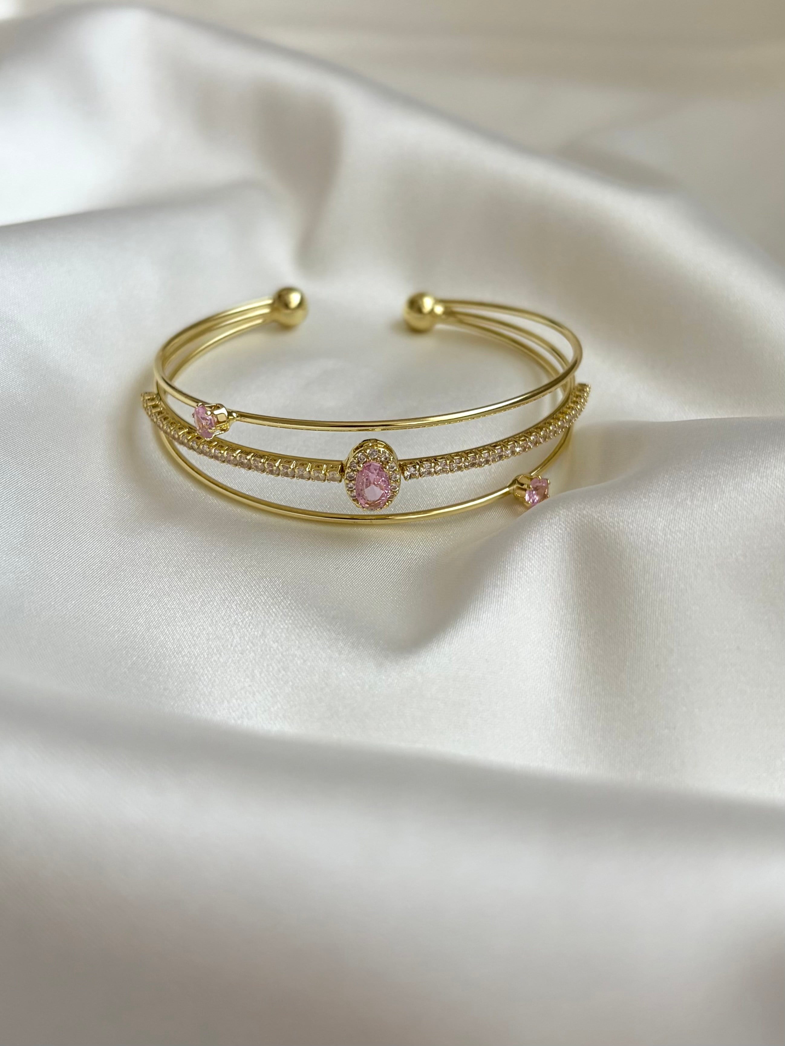 Kadın Gold Renk Pembe Taşlı Yarım Kelepçe Bileklik