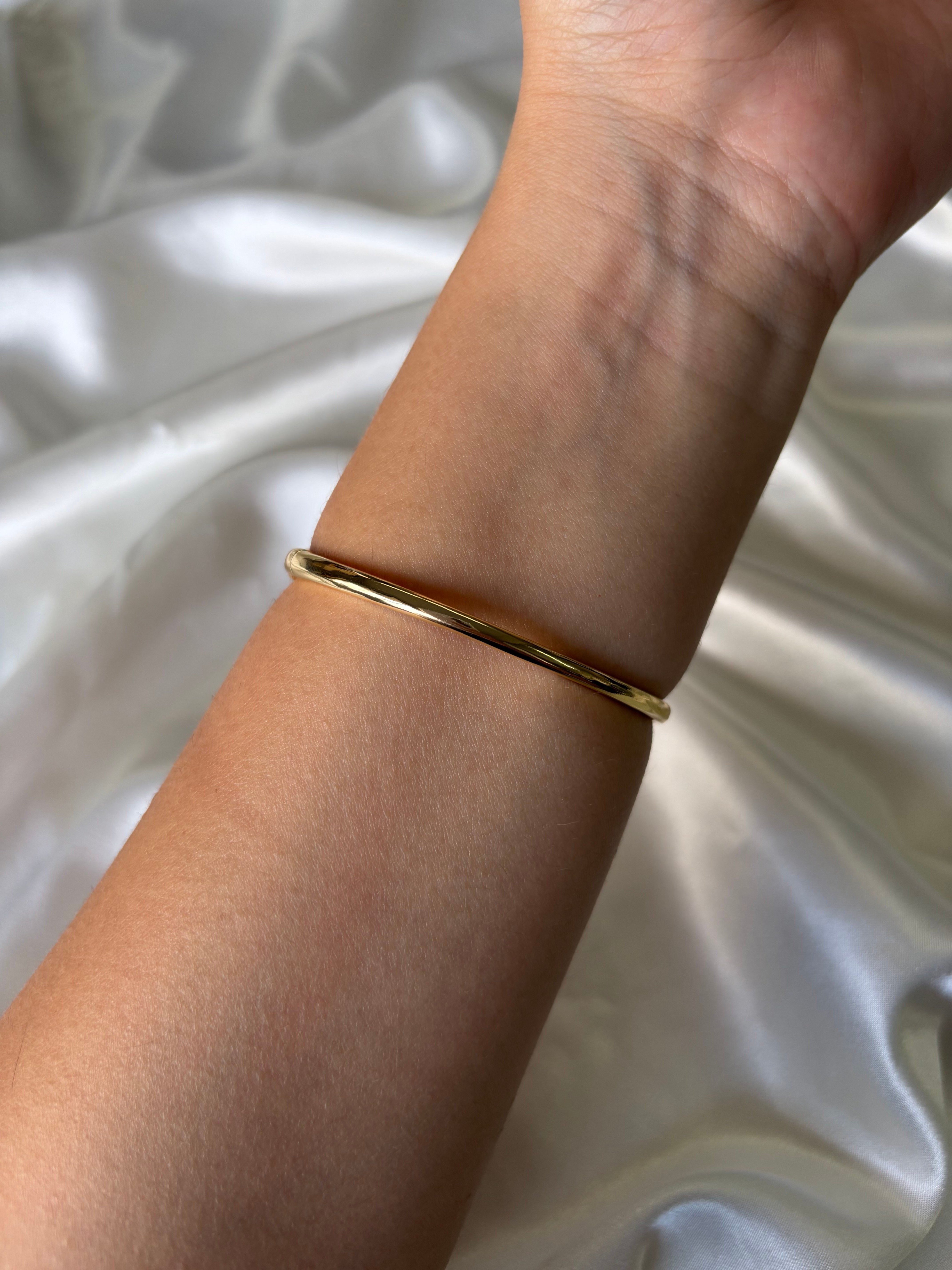 Kadın Gold Renk Taşlı Tasarım Çelik Kelepçe Bileklik
