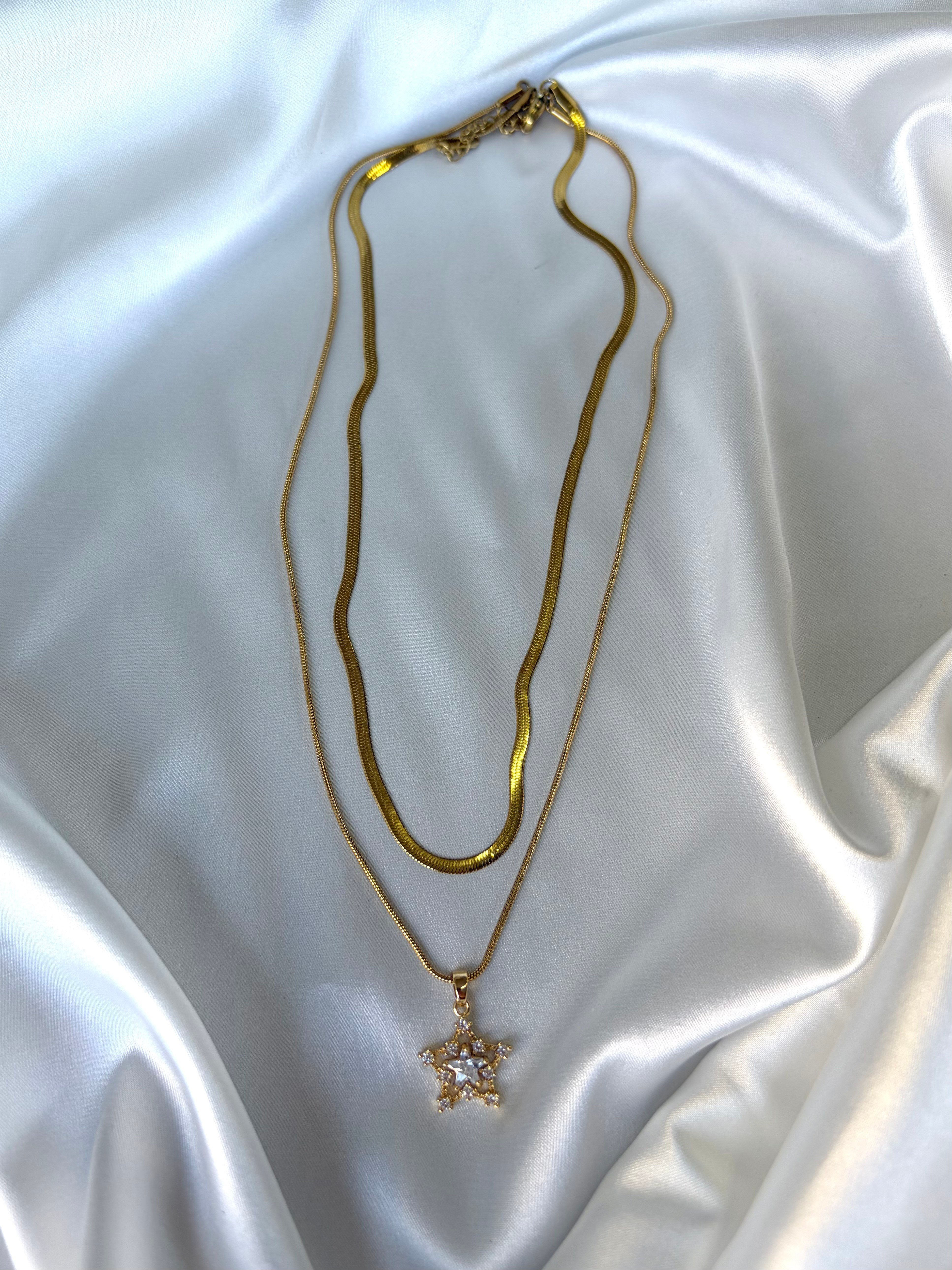 Kadın Gold Renk Taşlı Yıldız 2'li Çelik Kolye