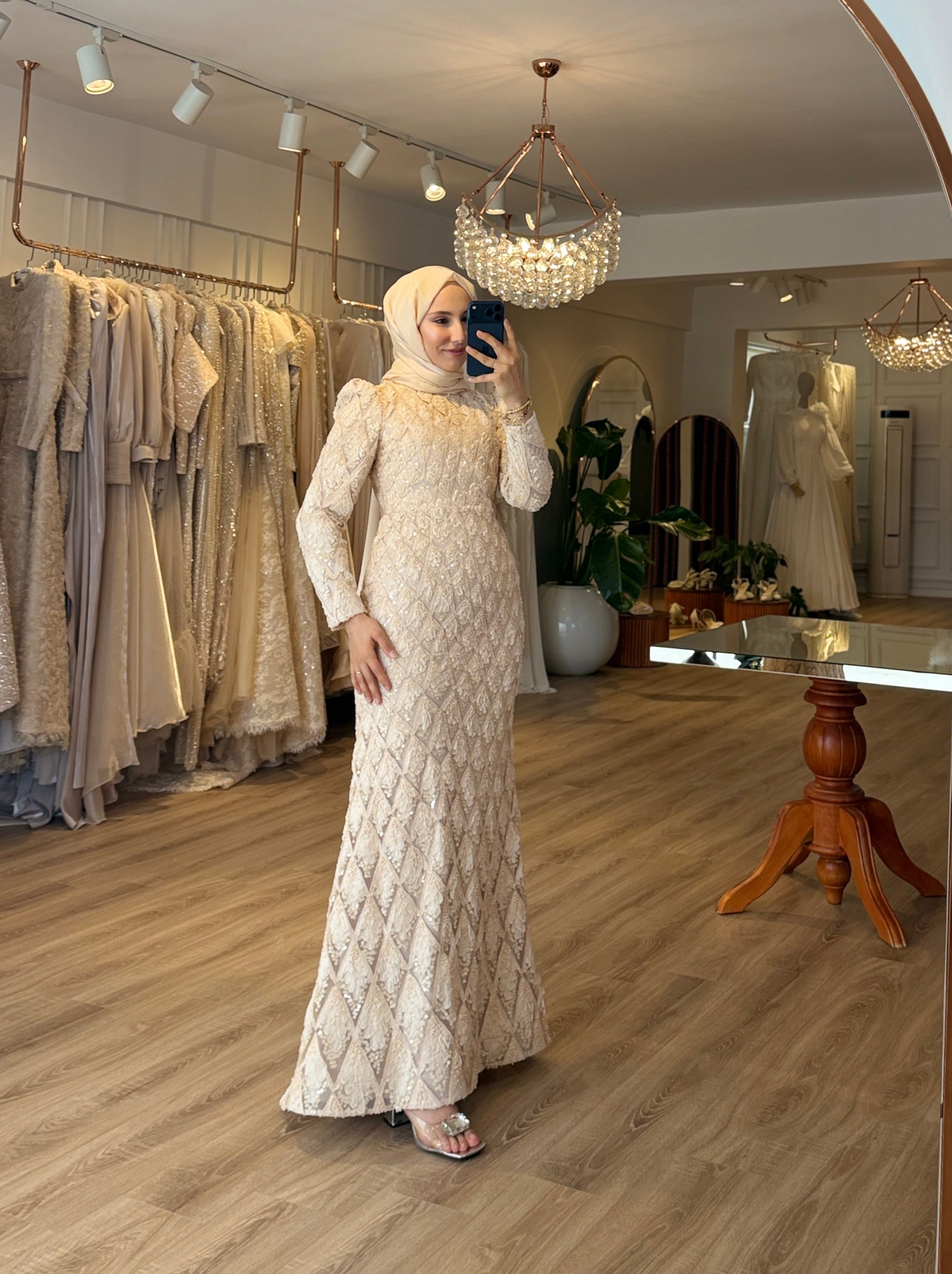 Elıven Taş Pul Detaylı Elbise 