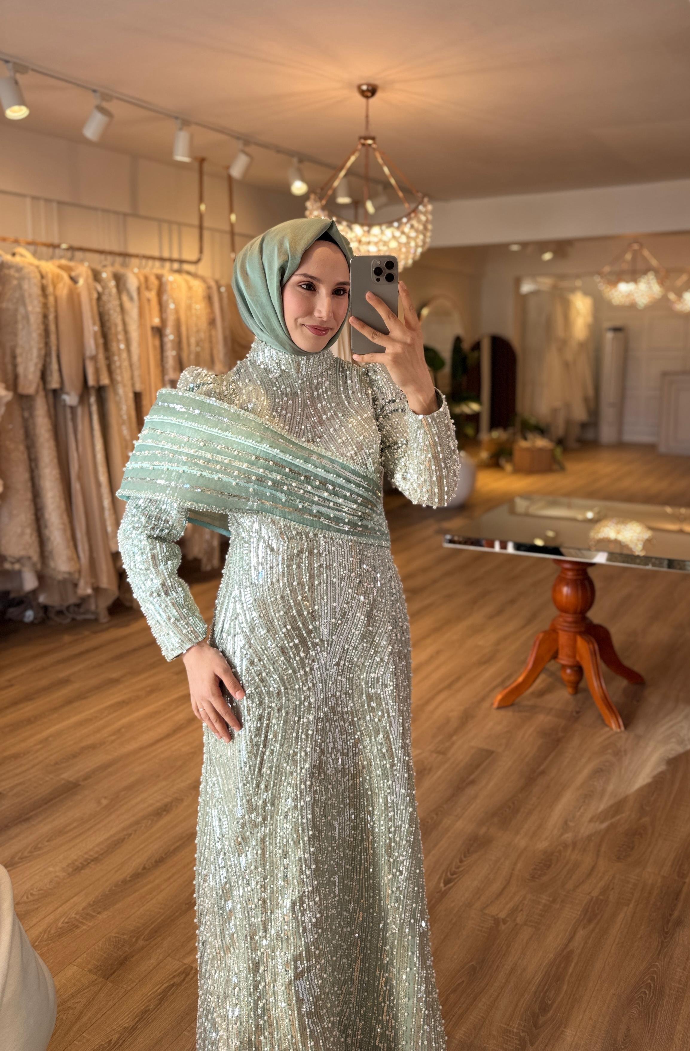 Larmina Pembe Omuz Detaylı Elbise 