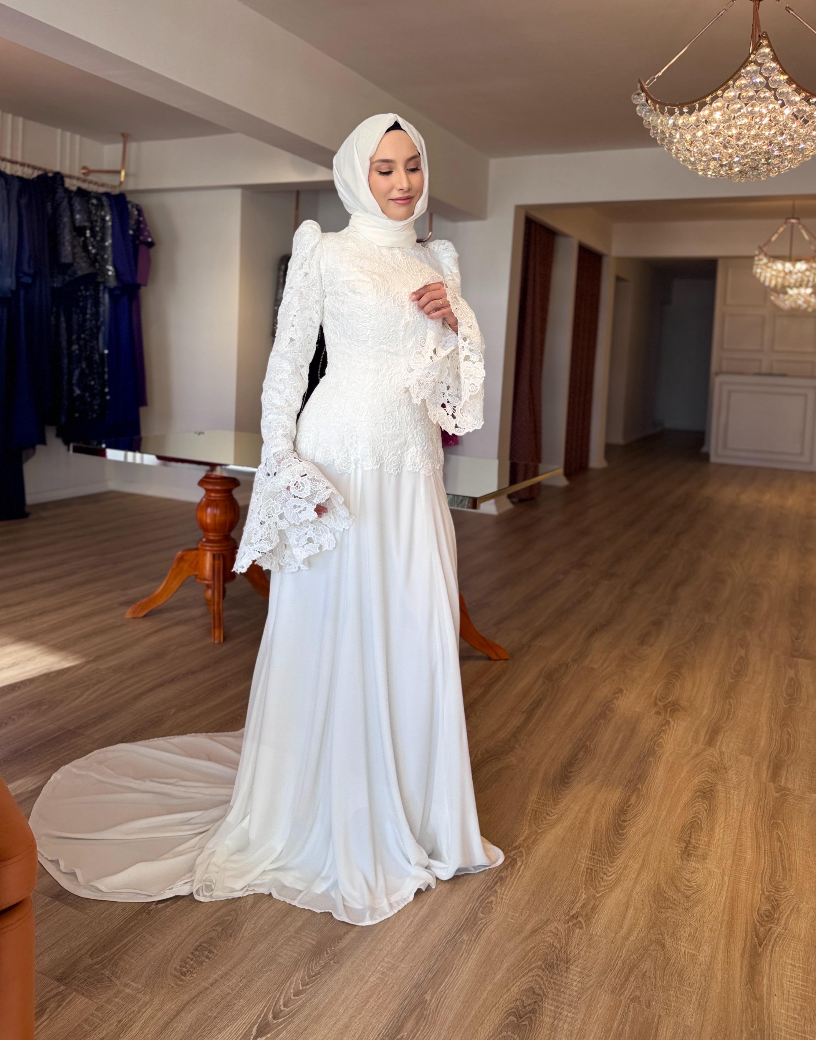 Vionka Dantel Detaylı Elbise
