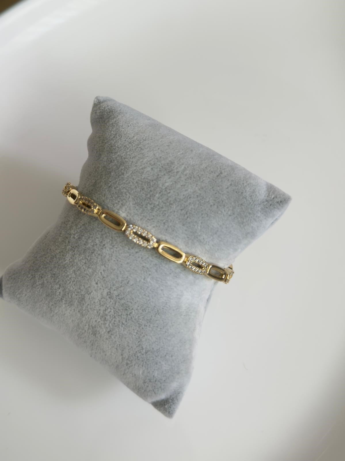 Gold Oval Taşlı Bileklik 