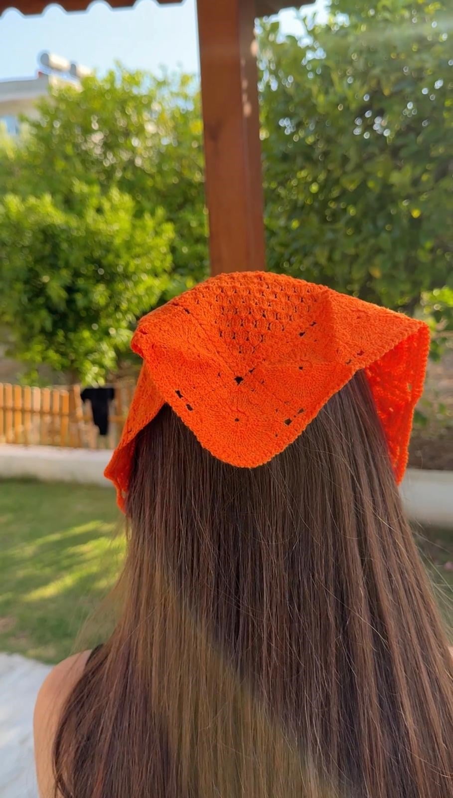 Turuncu Üçgen İpli Bandana