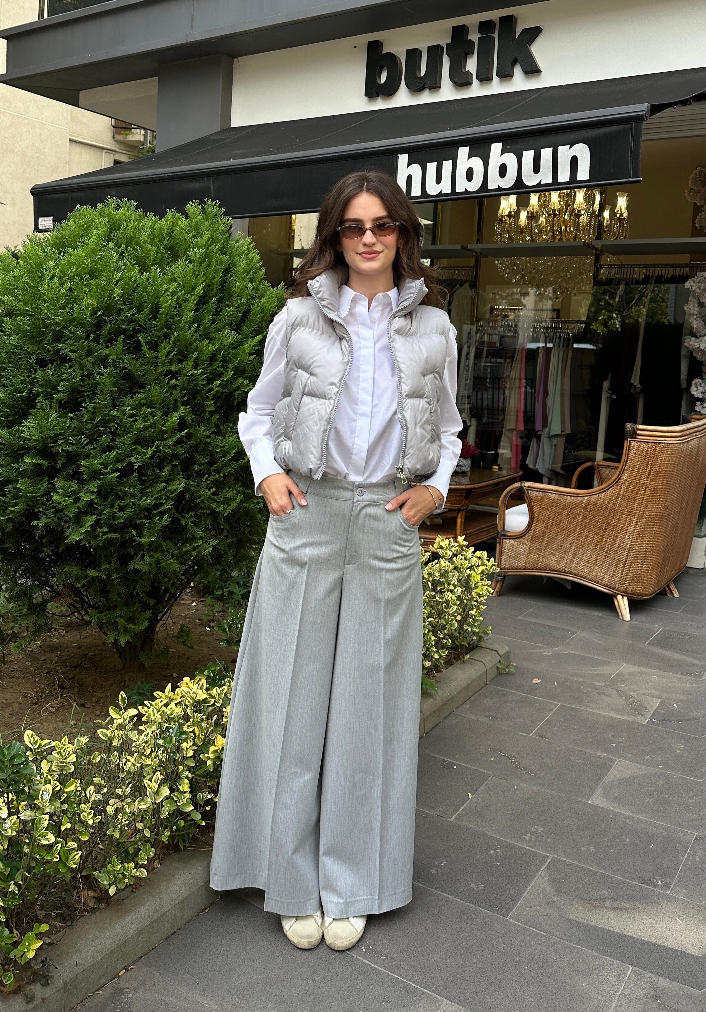 Yüksek Bel Bol Paça  Kumaş  Pantolon 