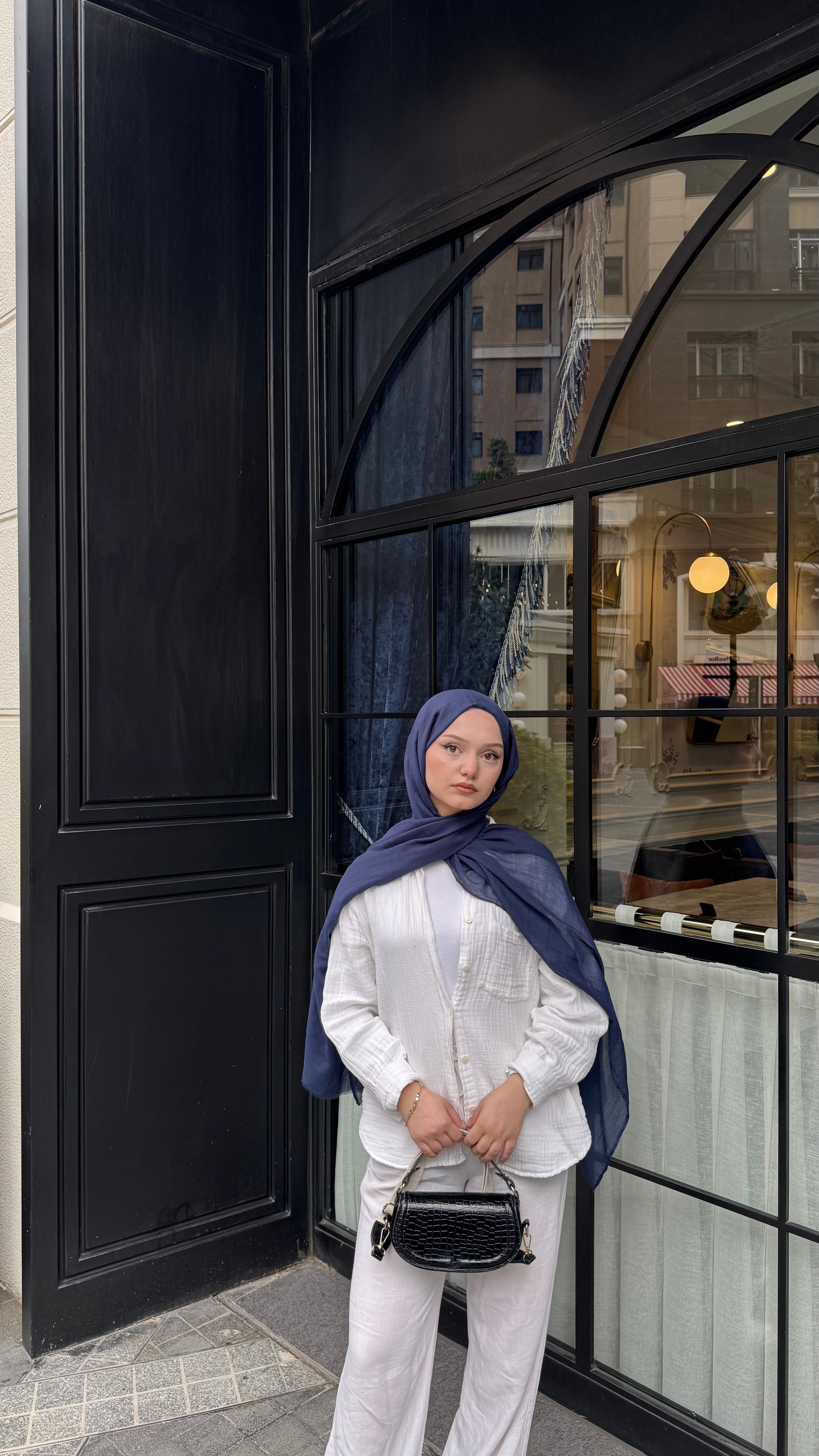 Claire Pamuk  Şal-Lacivert-ŞAL