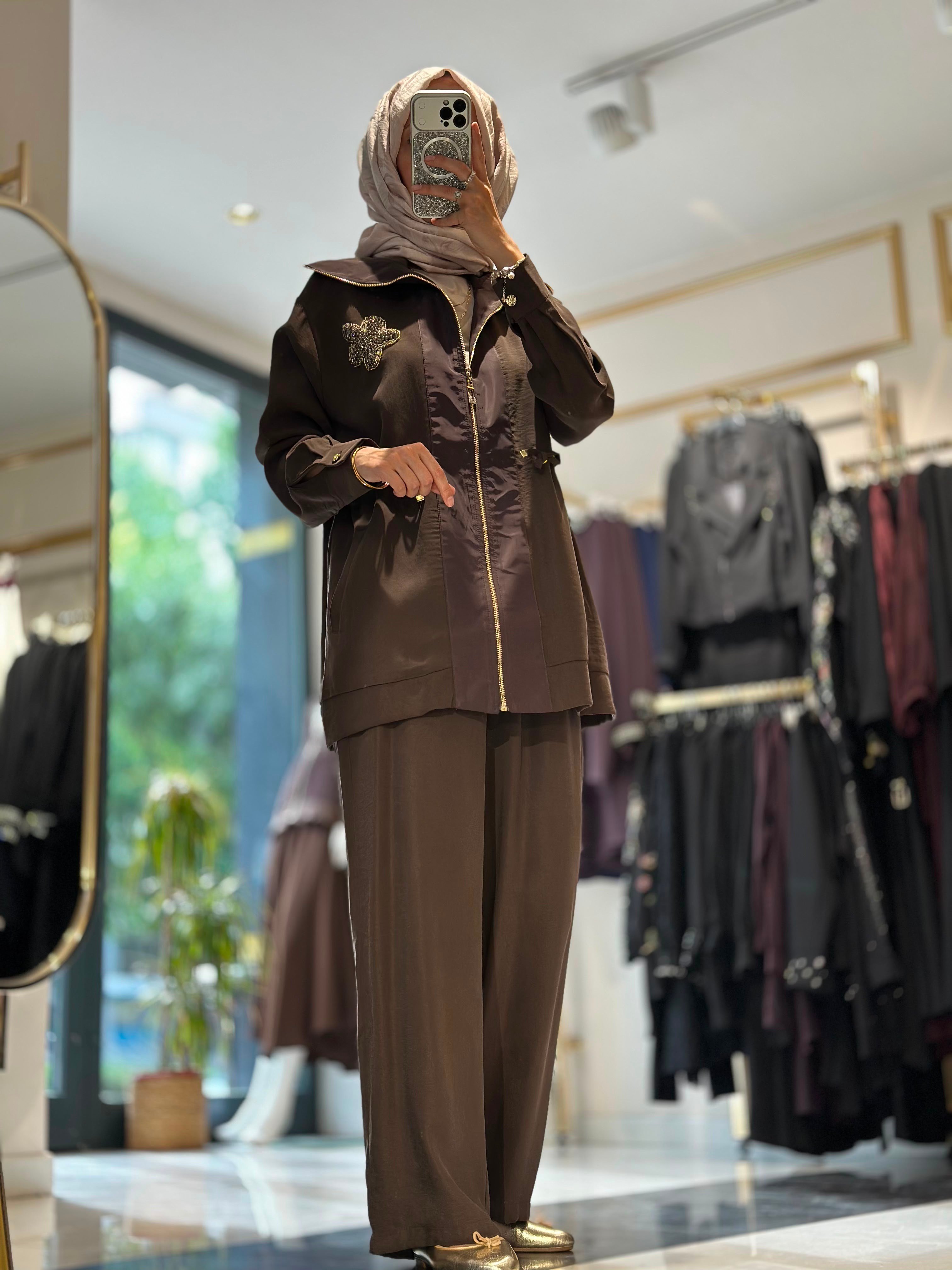 10809 ÇİÇEK TAŞLI TAKIM