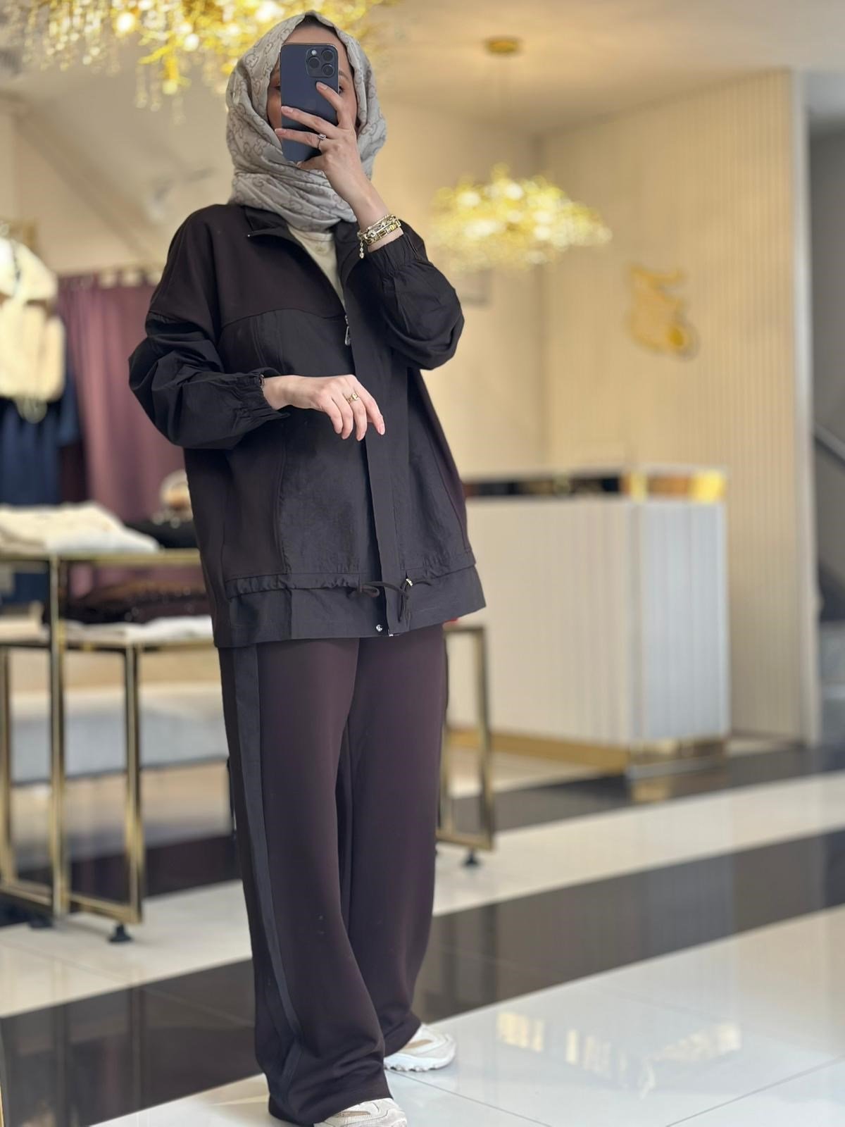 3287 GARNİ DETAYLI TAKIM