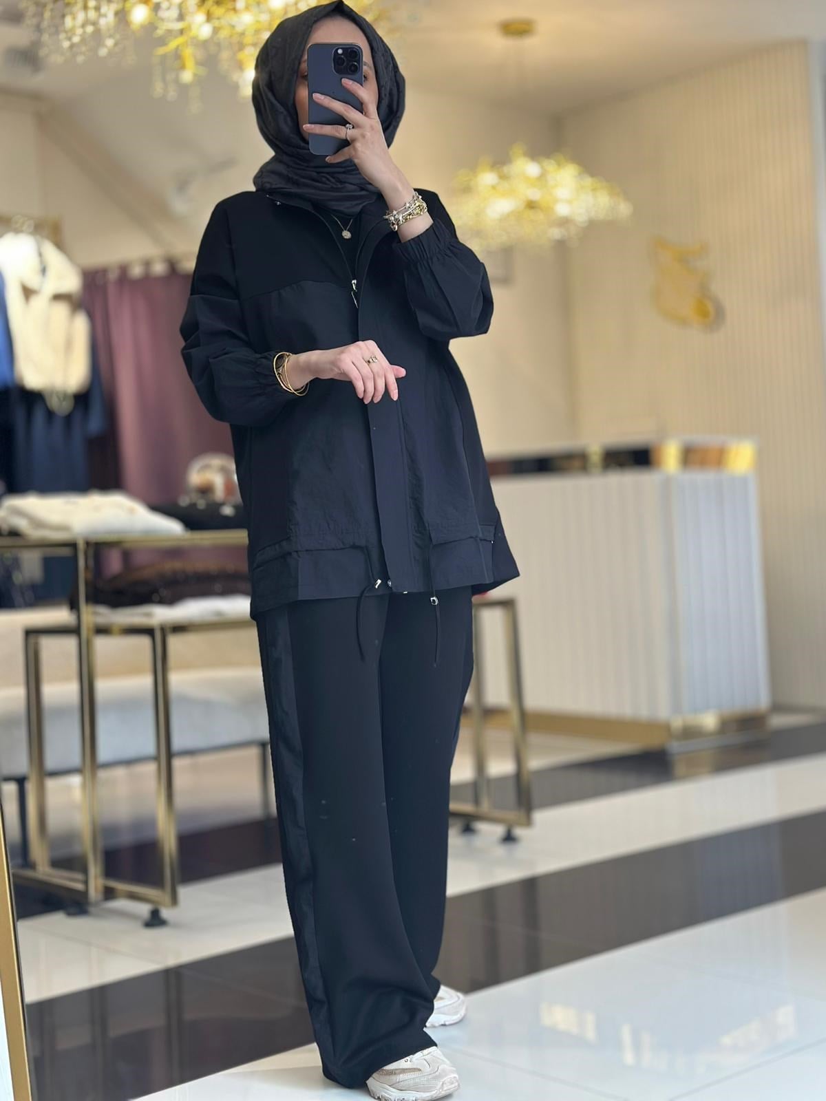 3287 GARNİ DETAYLI TAKIM