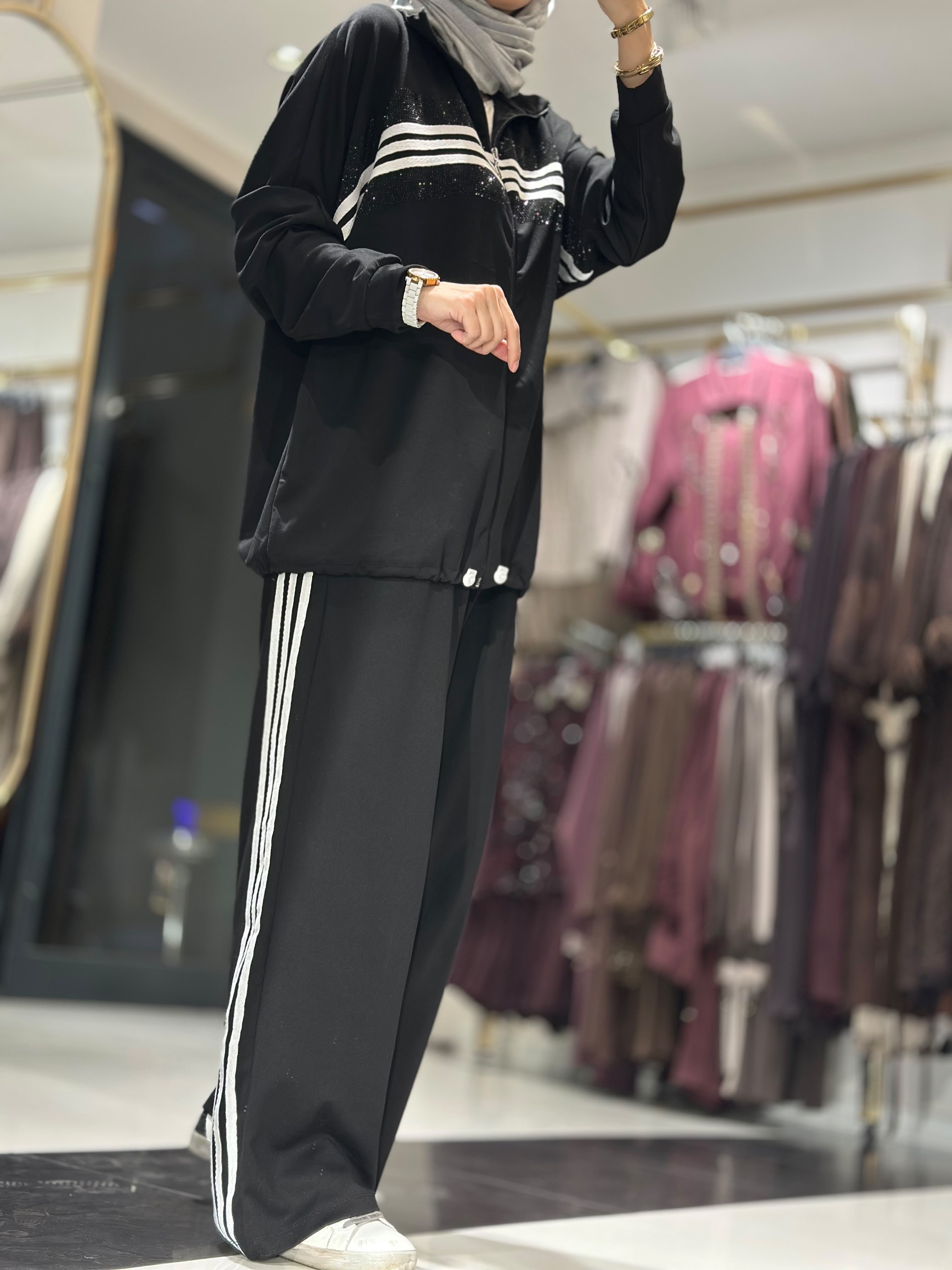4043 ÇİZGİLİ TAŞ DETAY SPOR TAKIM