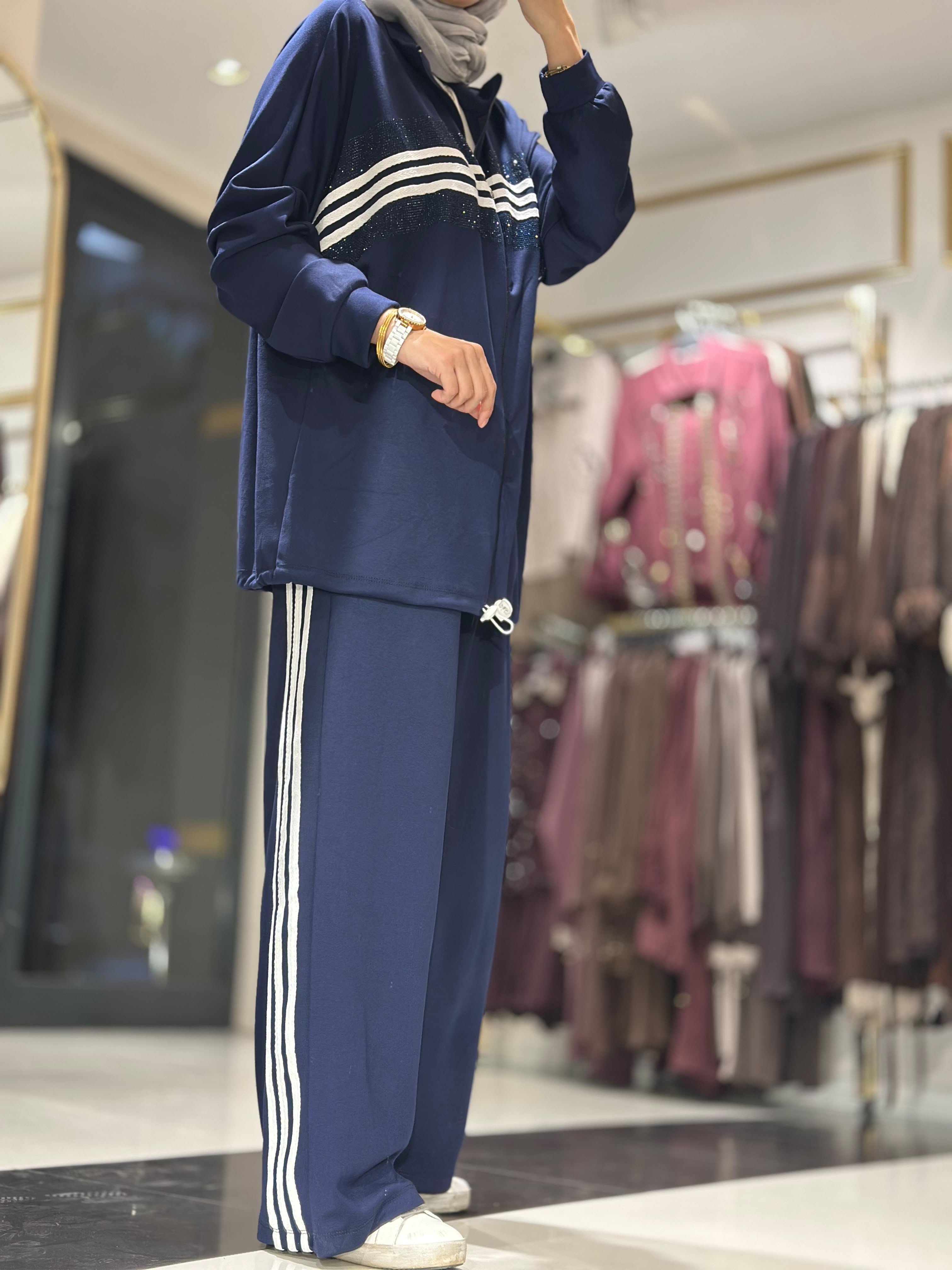 4043 ÇİZGİLİ TAŞ DETAY SPOR TAKIM