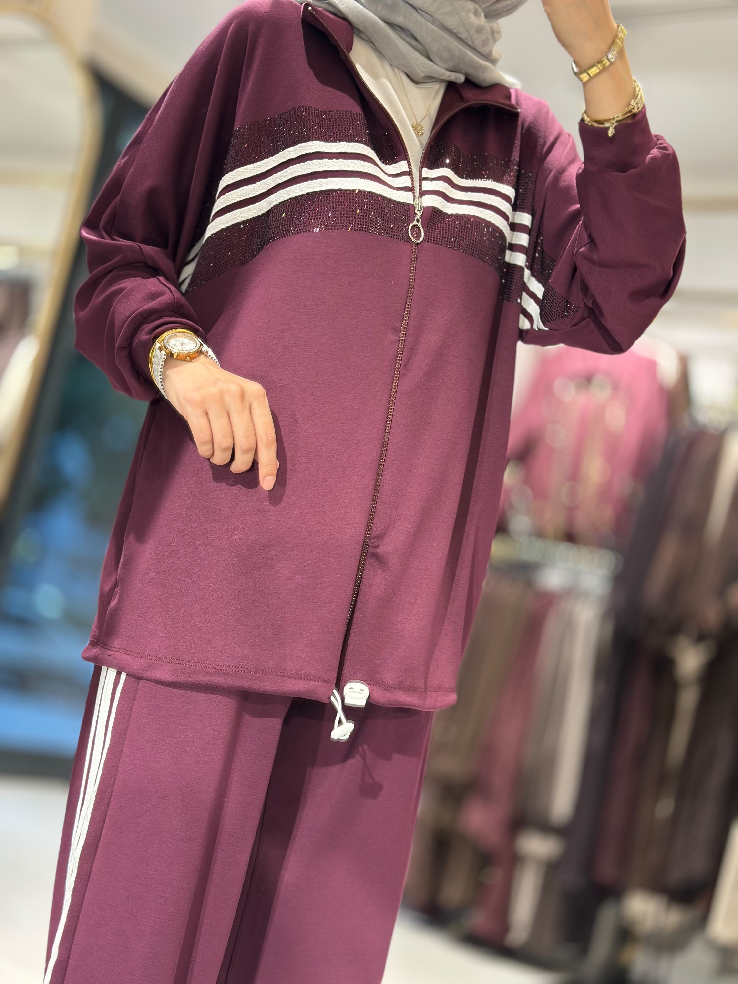 4043 ÇİZGİLİ TAŞ DETAY SPOR TAKIM