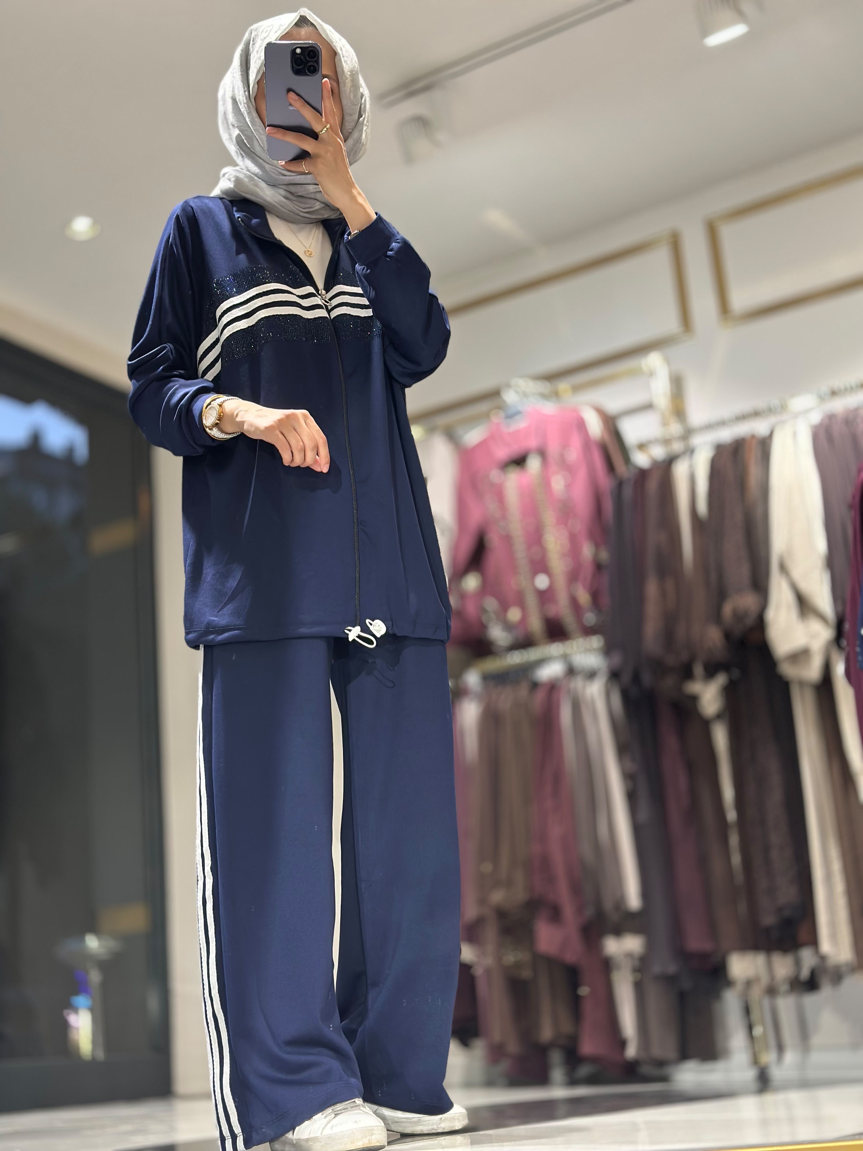 4043 ÇİZGİLİ TAŞ DETAY SPOR TAKIM